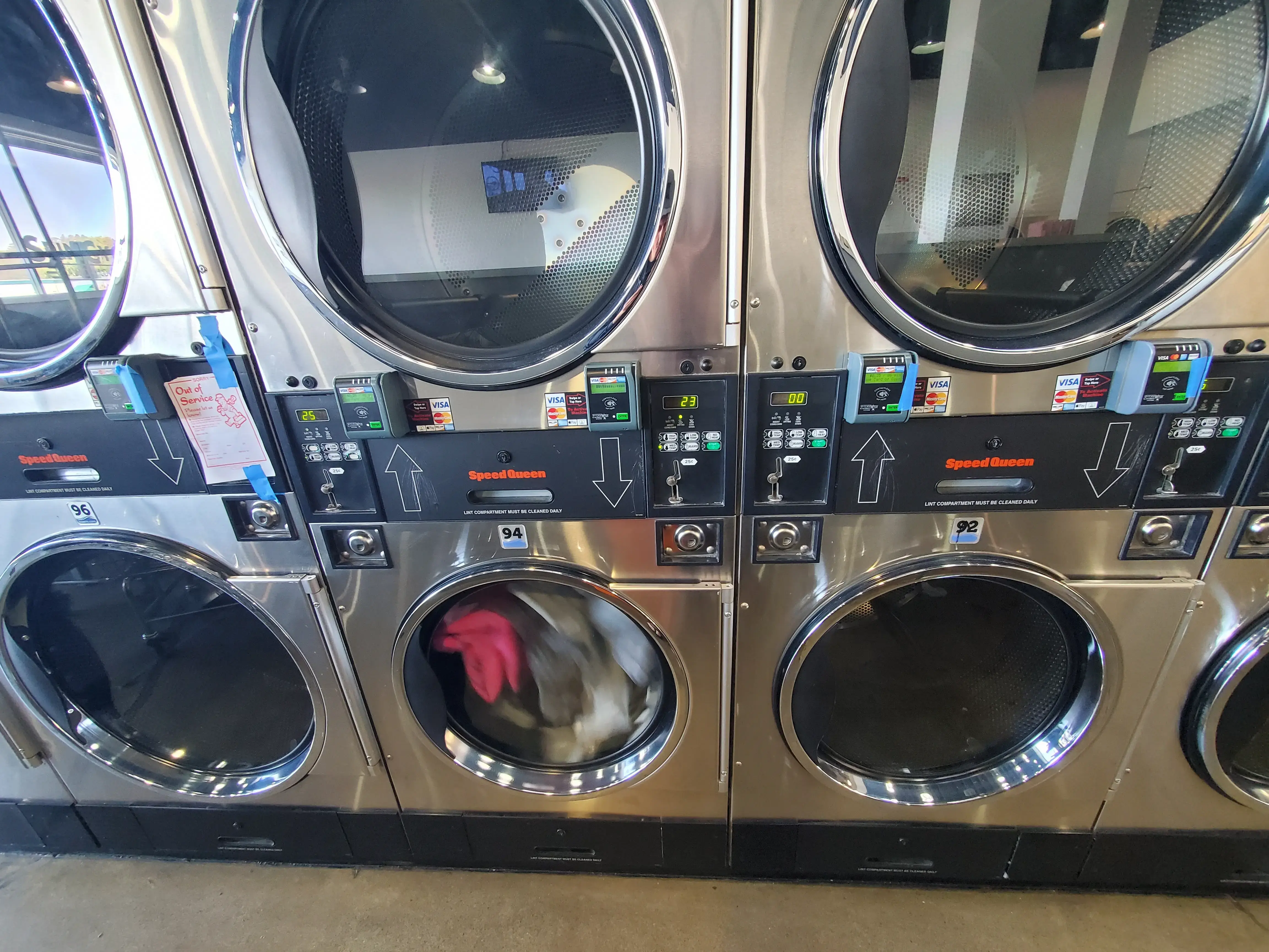 SpinCycle Laundry Lounge thumbnail 7