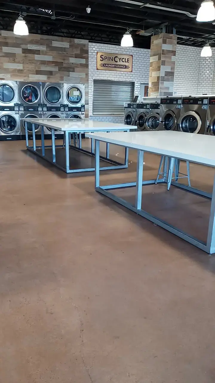 SpinCycle Laundry Lounge thumbnail 17