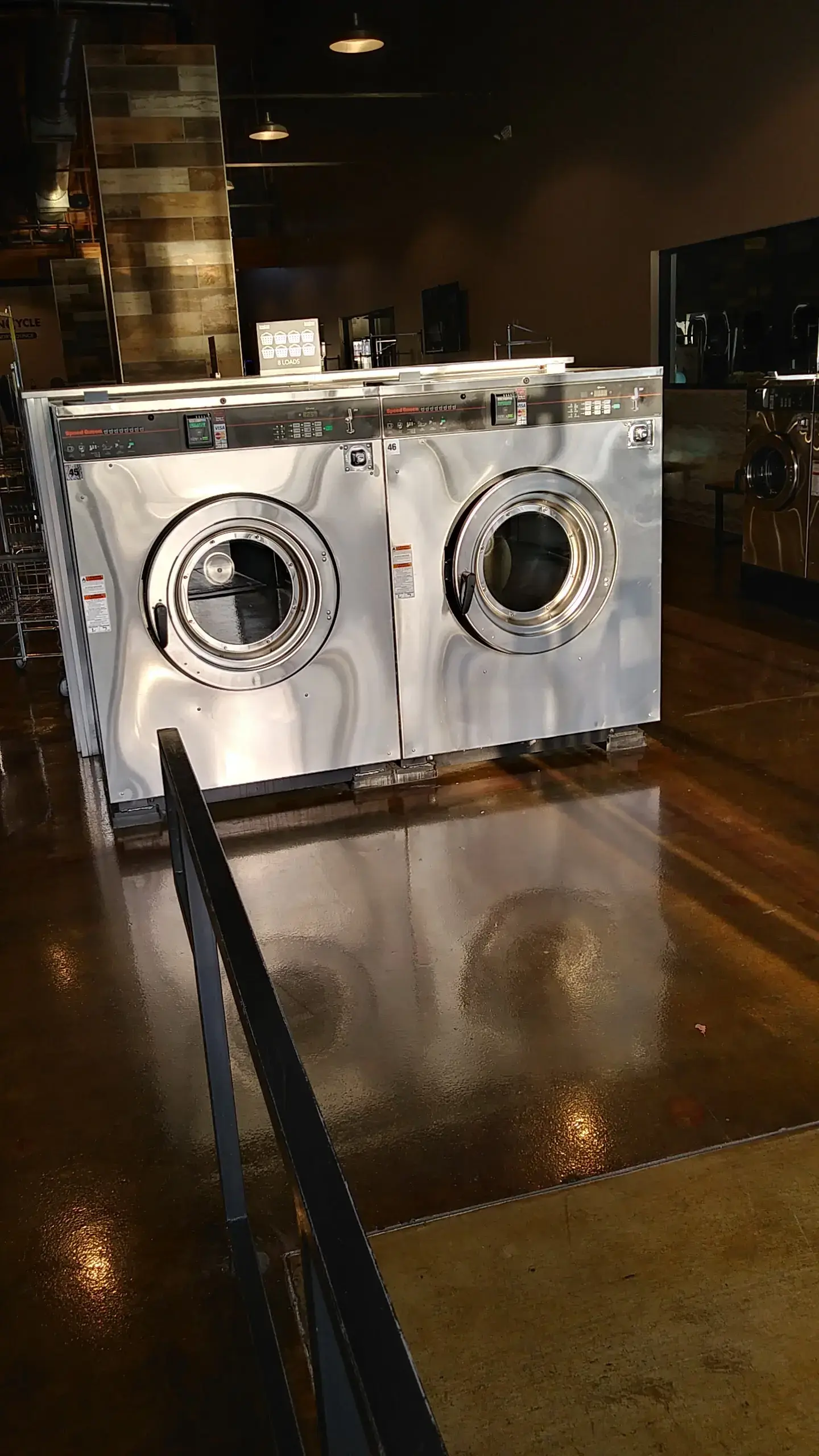 SpinCycle Laundry Lounge thumbnail 10