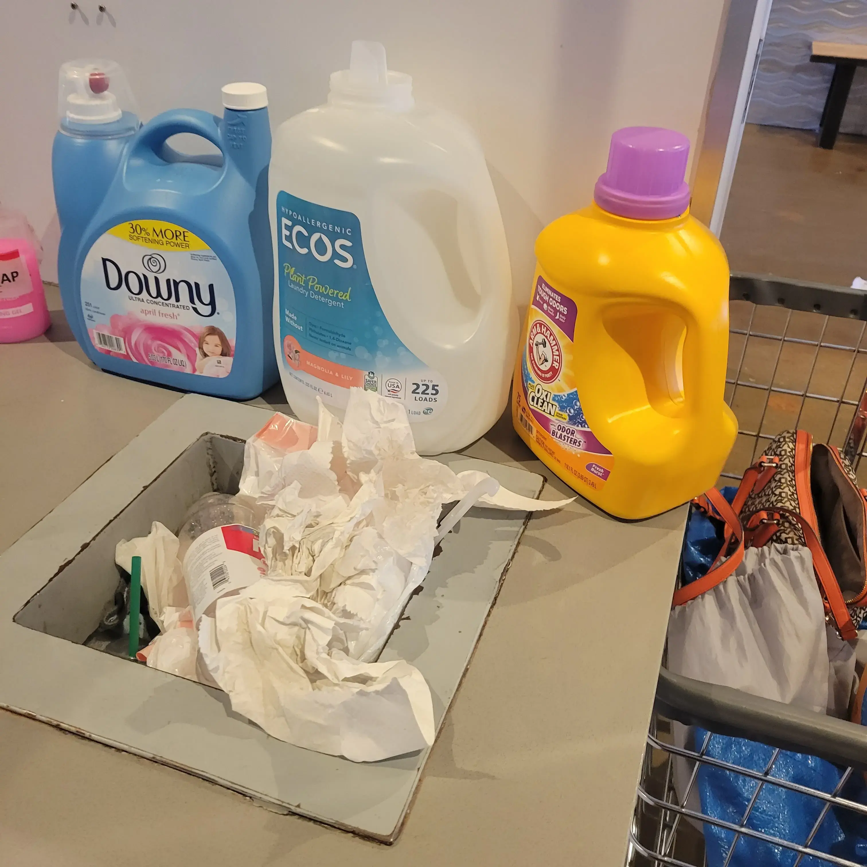 SpinCycle Laundry Lounge - Image 18