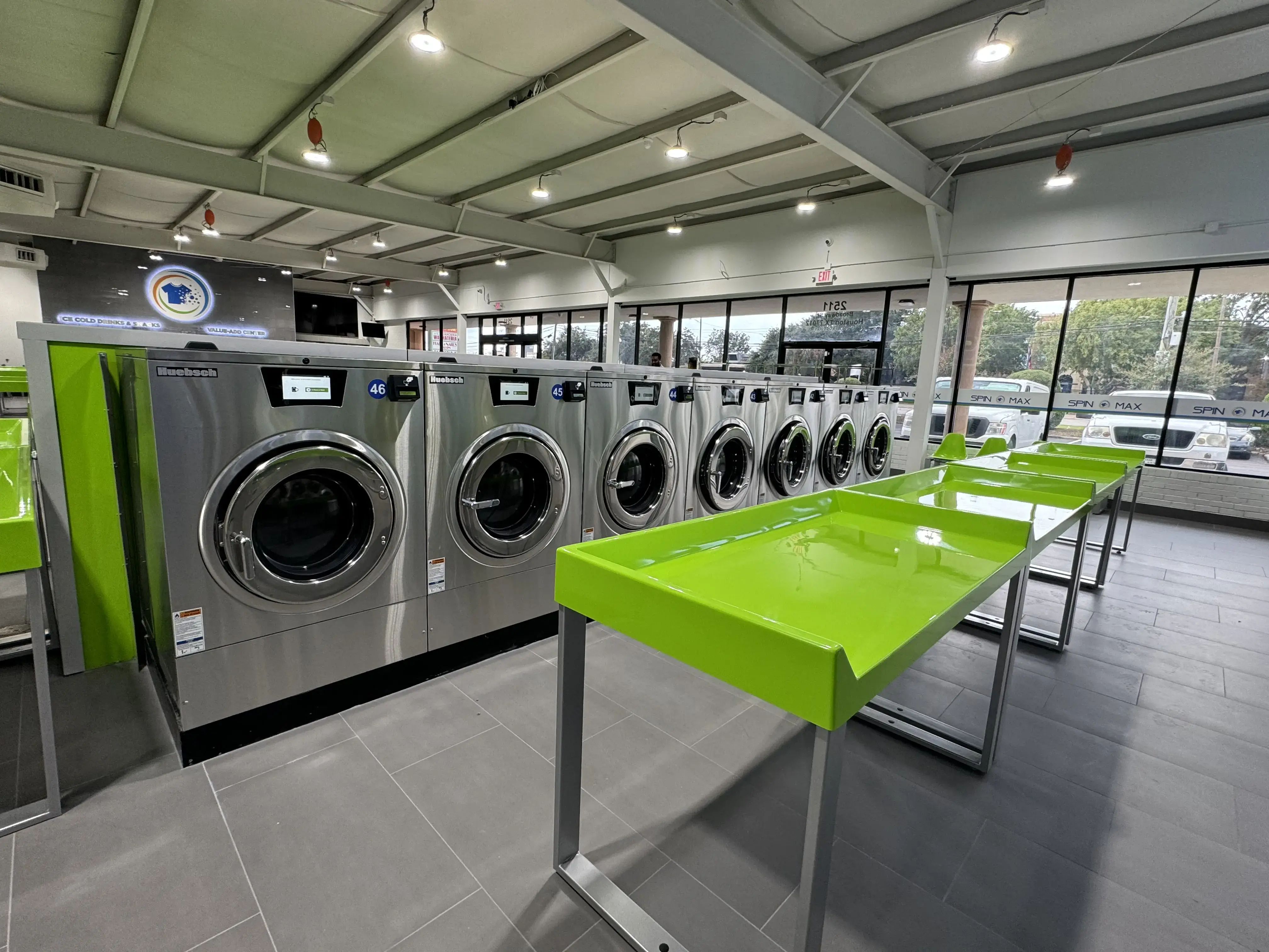 SpinMax Lavanderia/Laundromat & Wash, Dry & Fold Center-Pecan Park/Park Place - Image 14