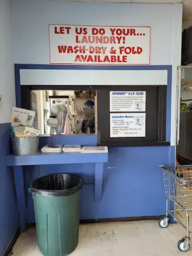 Spinners Coin Laundry thumbnail 6