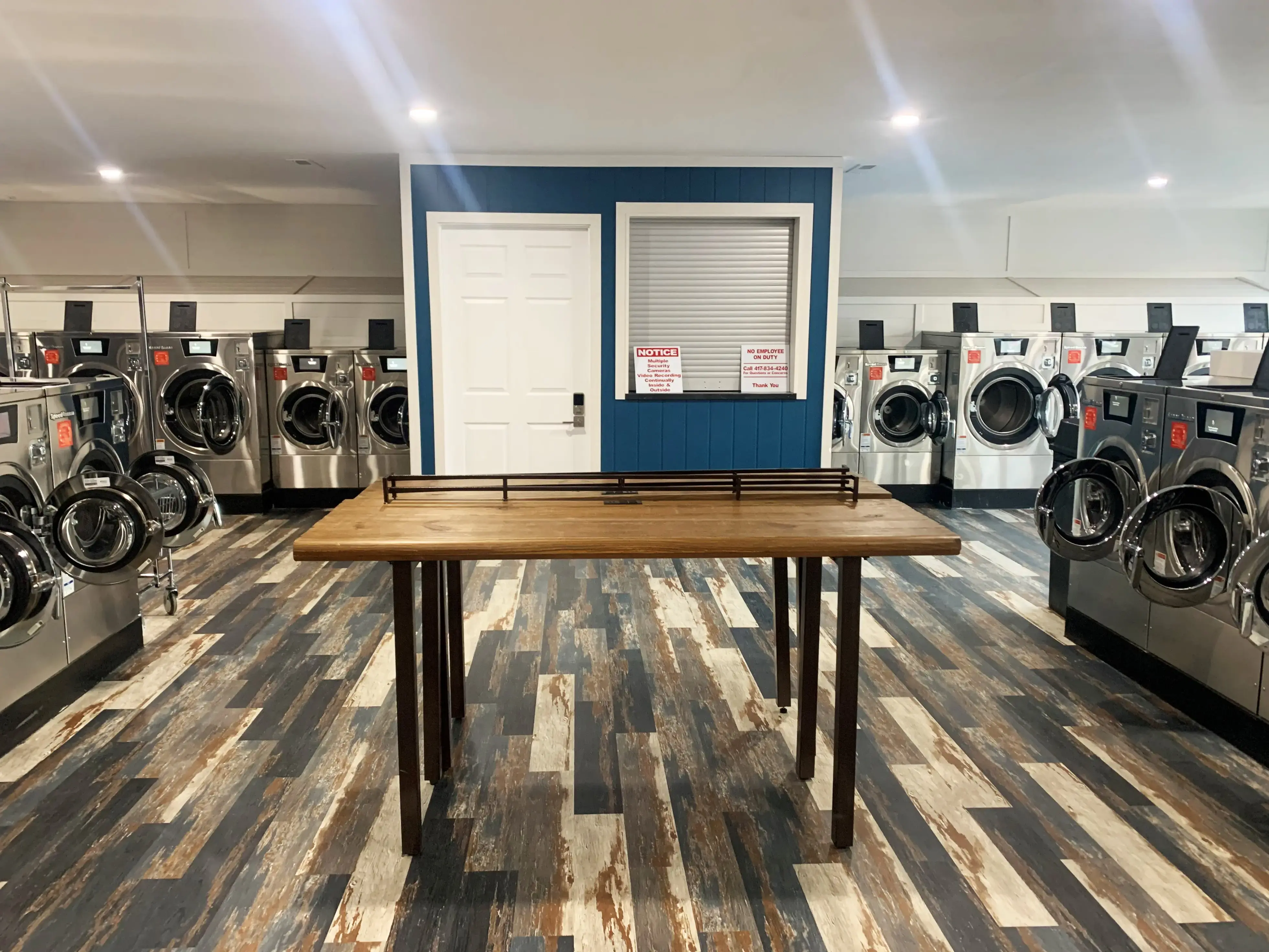 Spinners Laundromat - Image 10