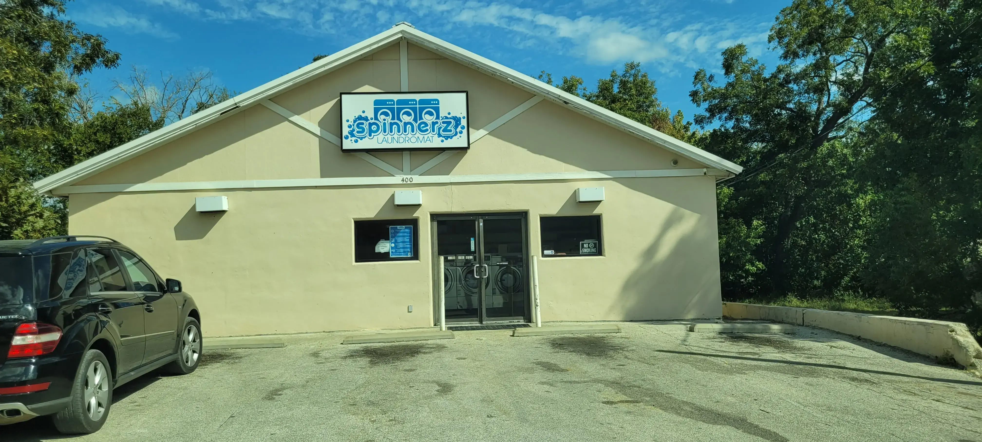 Spinnerz Laundromat - Image 2