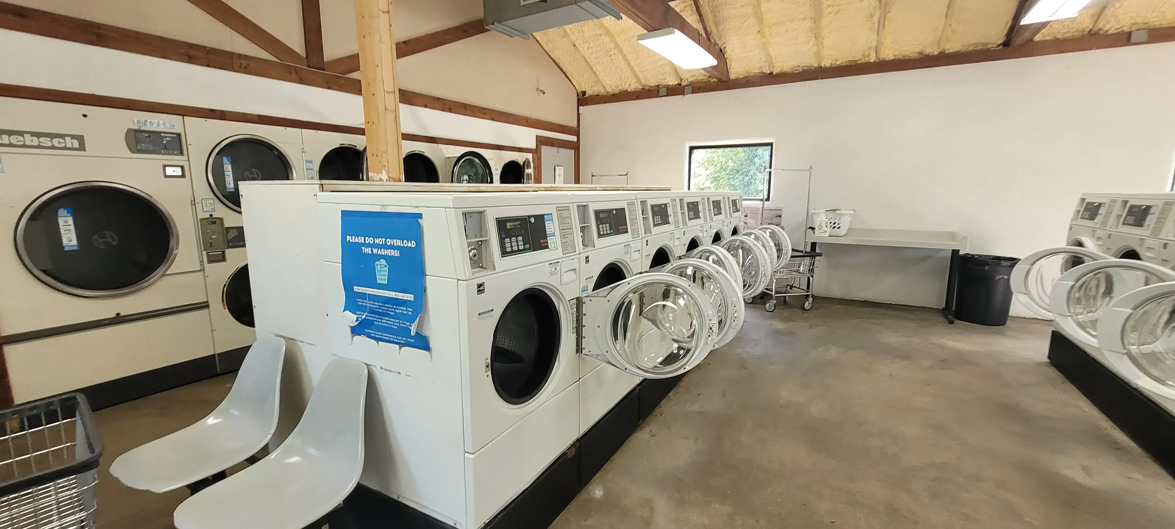 Spinnerz Laundromat thumbnail 15
