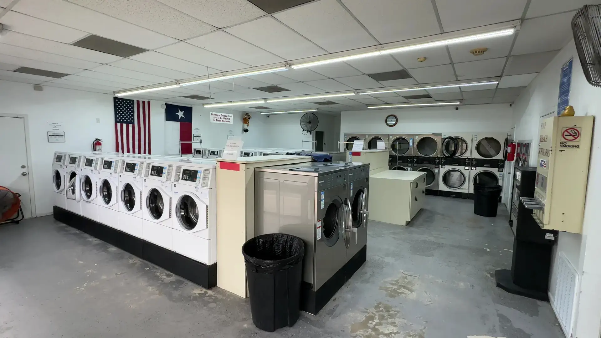 Spinnerz Laundromat - Image 5