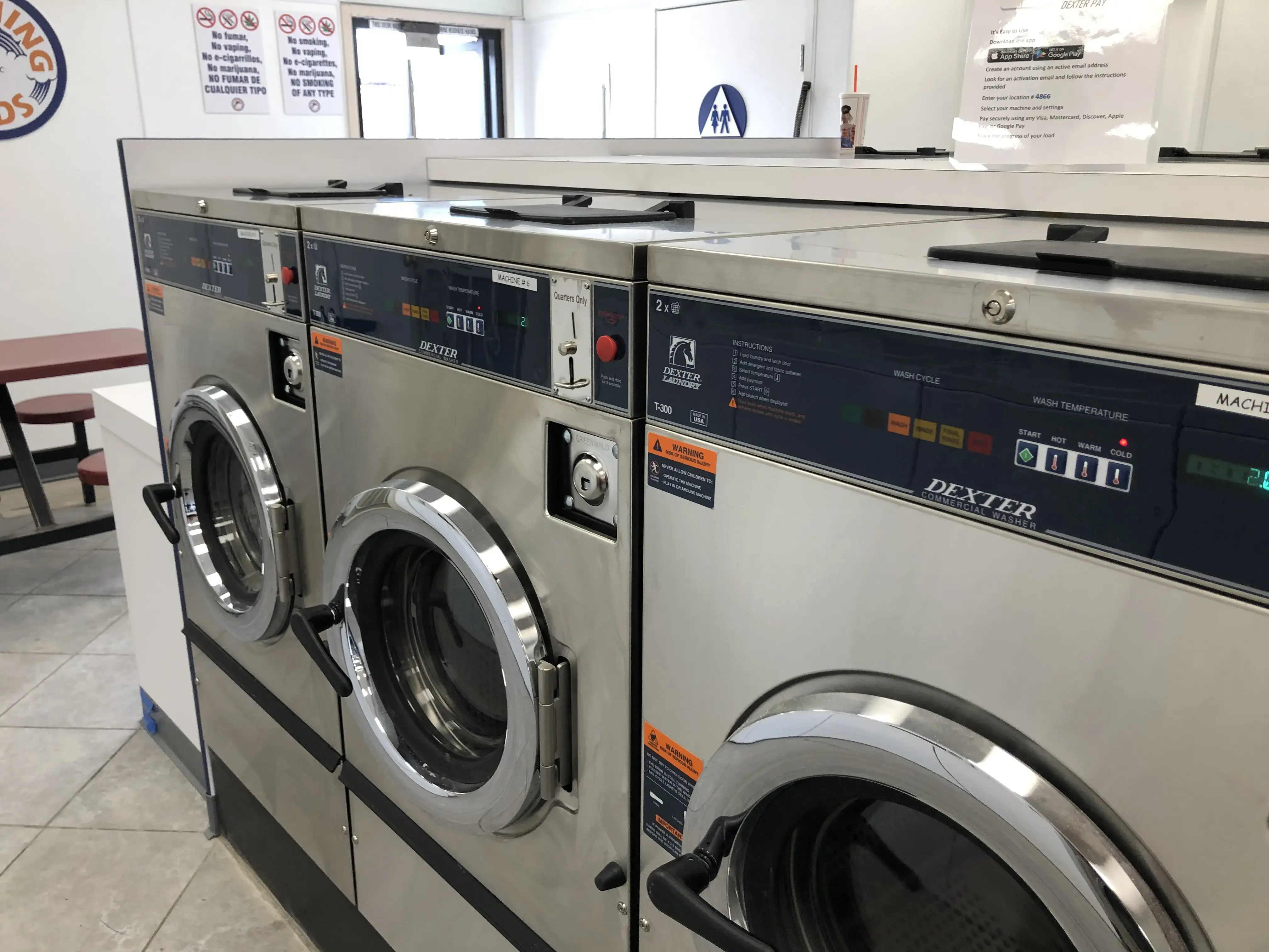 Spinning Suds Laundromat thumbnail 2