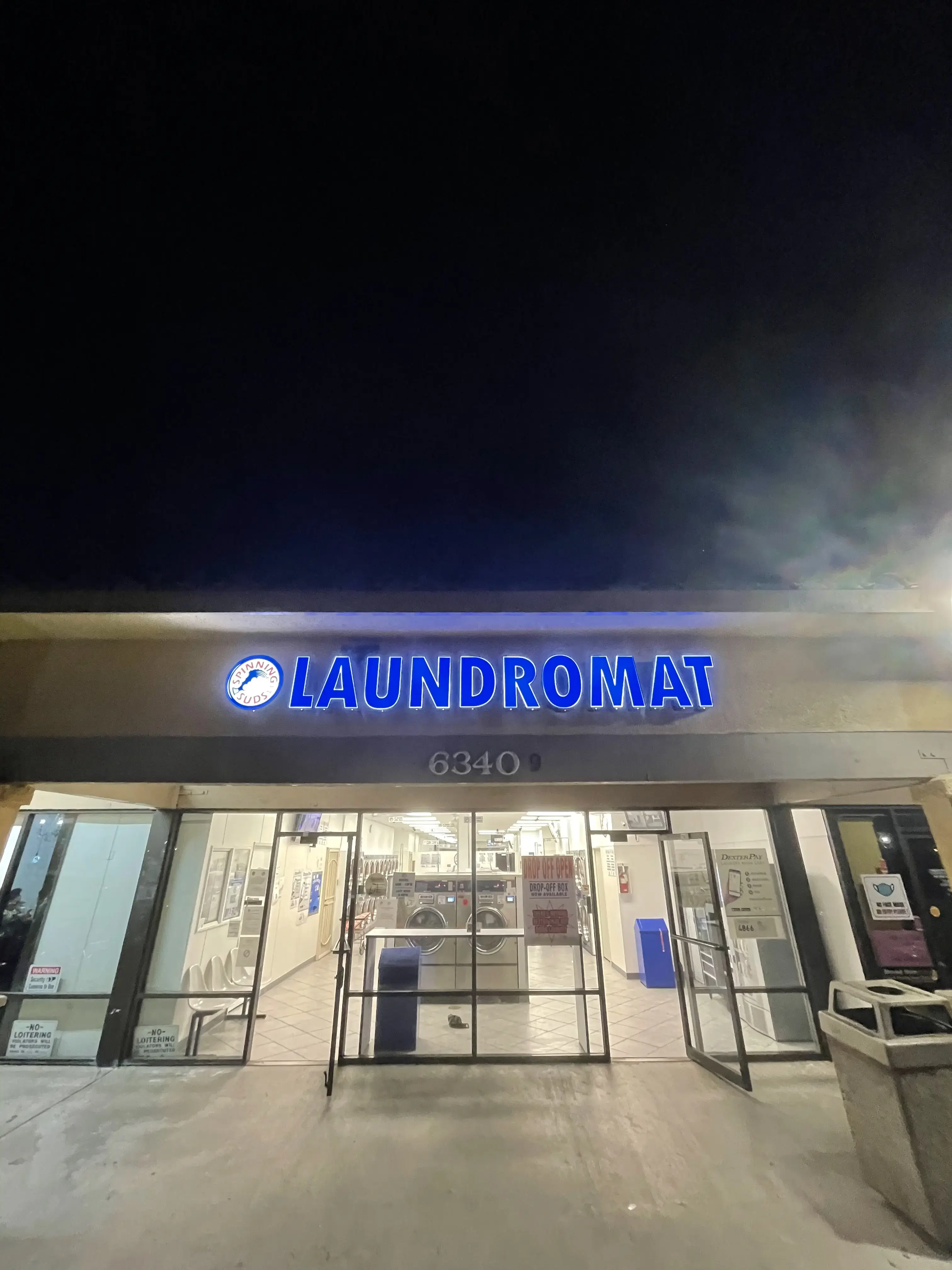Spinning Suds Laundromat thumbnail 13