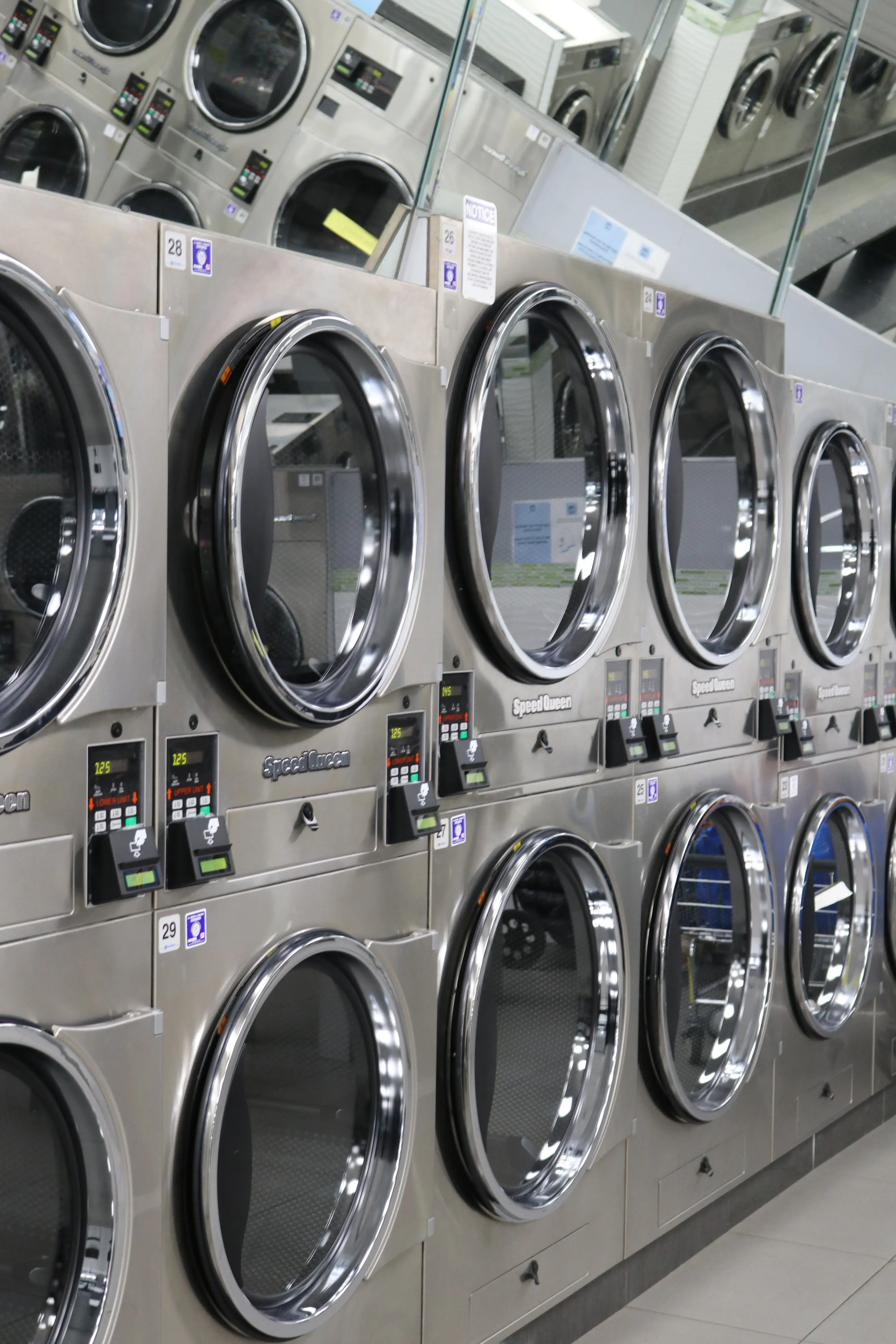 Spins Laundromat Jersey City - Image 1