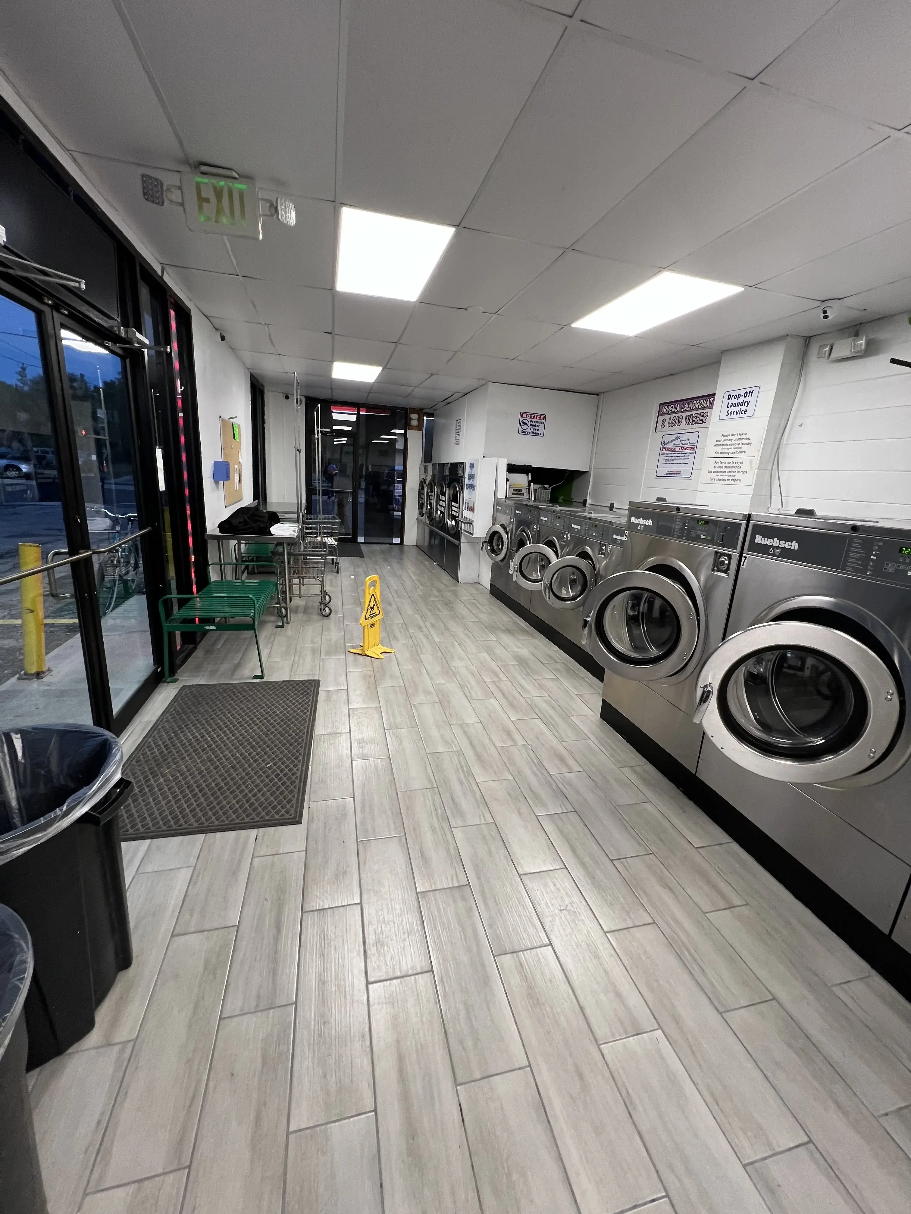 Spins Laundromat thumbnail 14