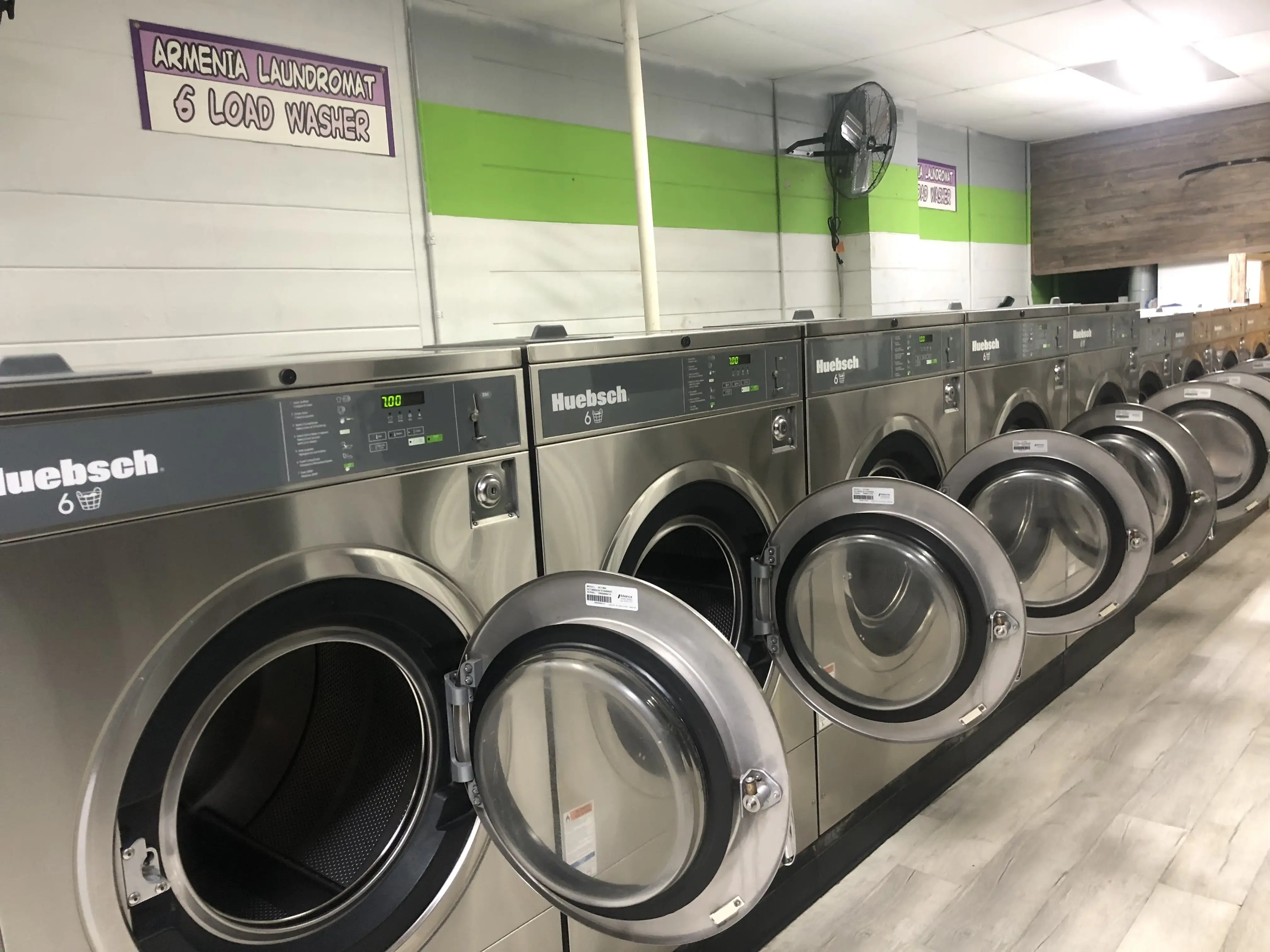 Spins Laundromat - Image 12