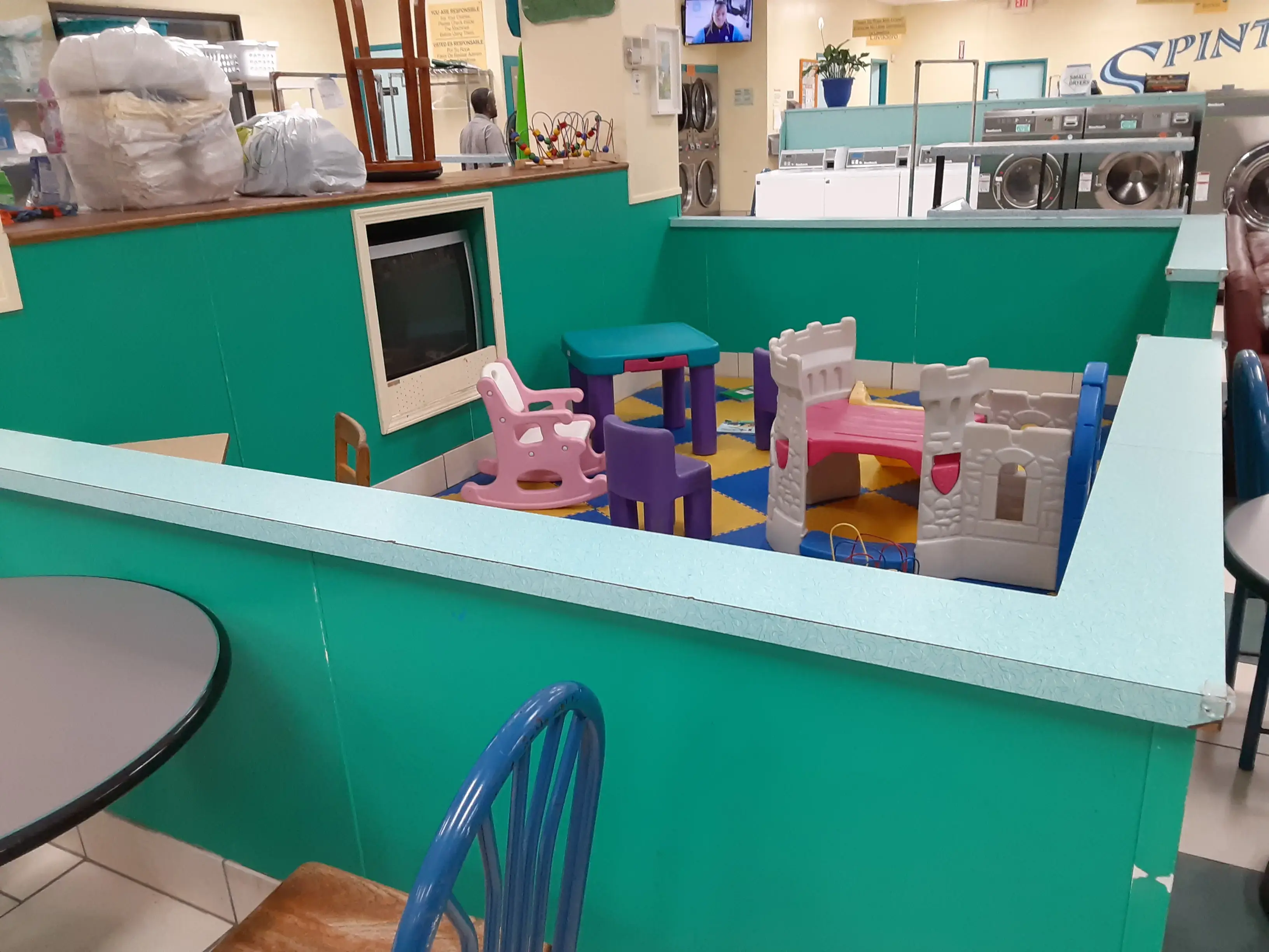 Spintastic Laundromat thumbnail 3