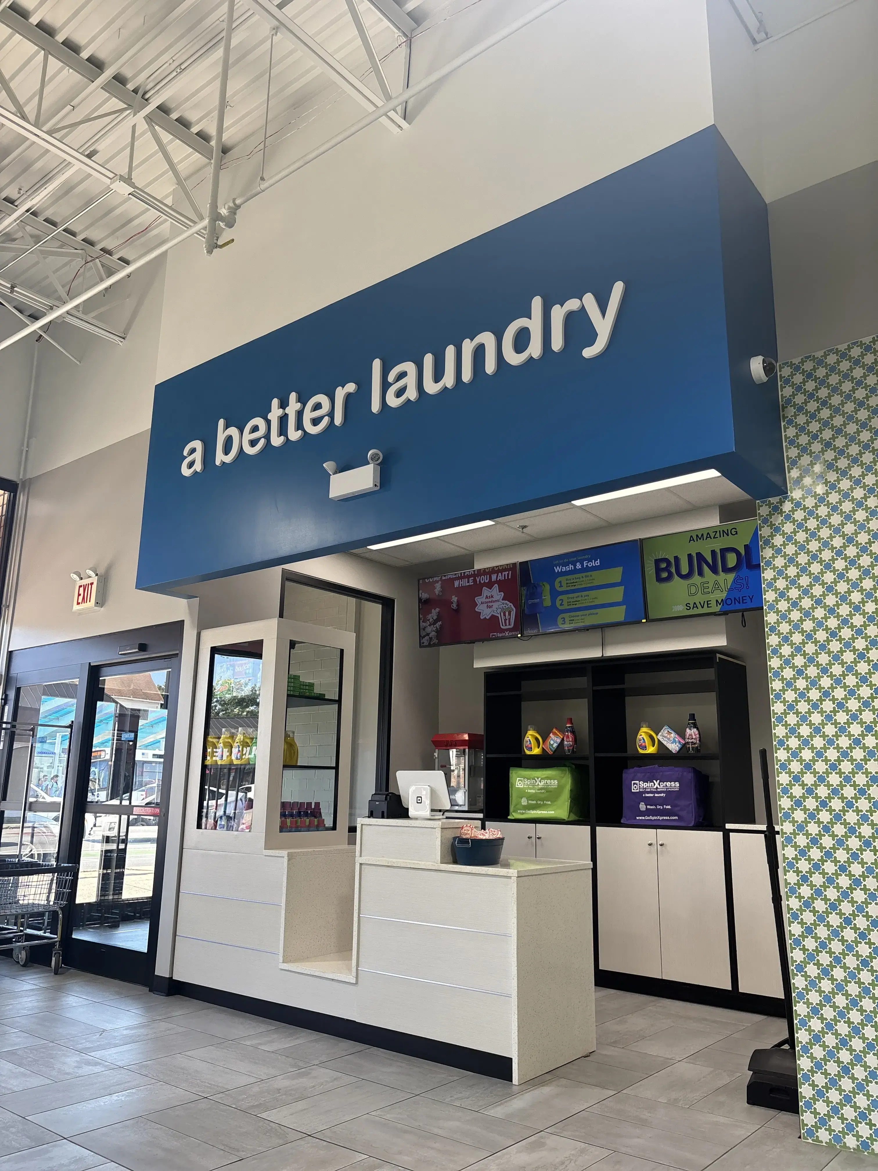SpinXpress Laundry - Belmont/Kennedy thumbnail 6