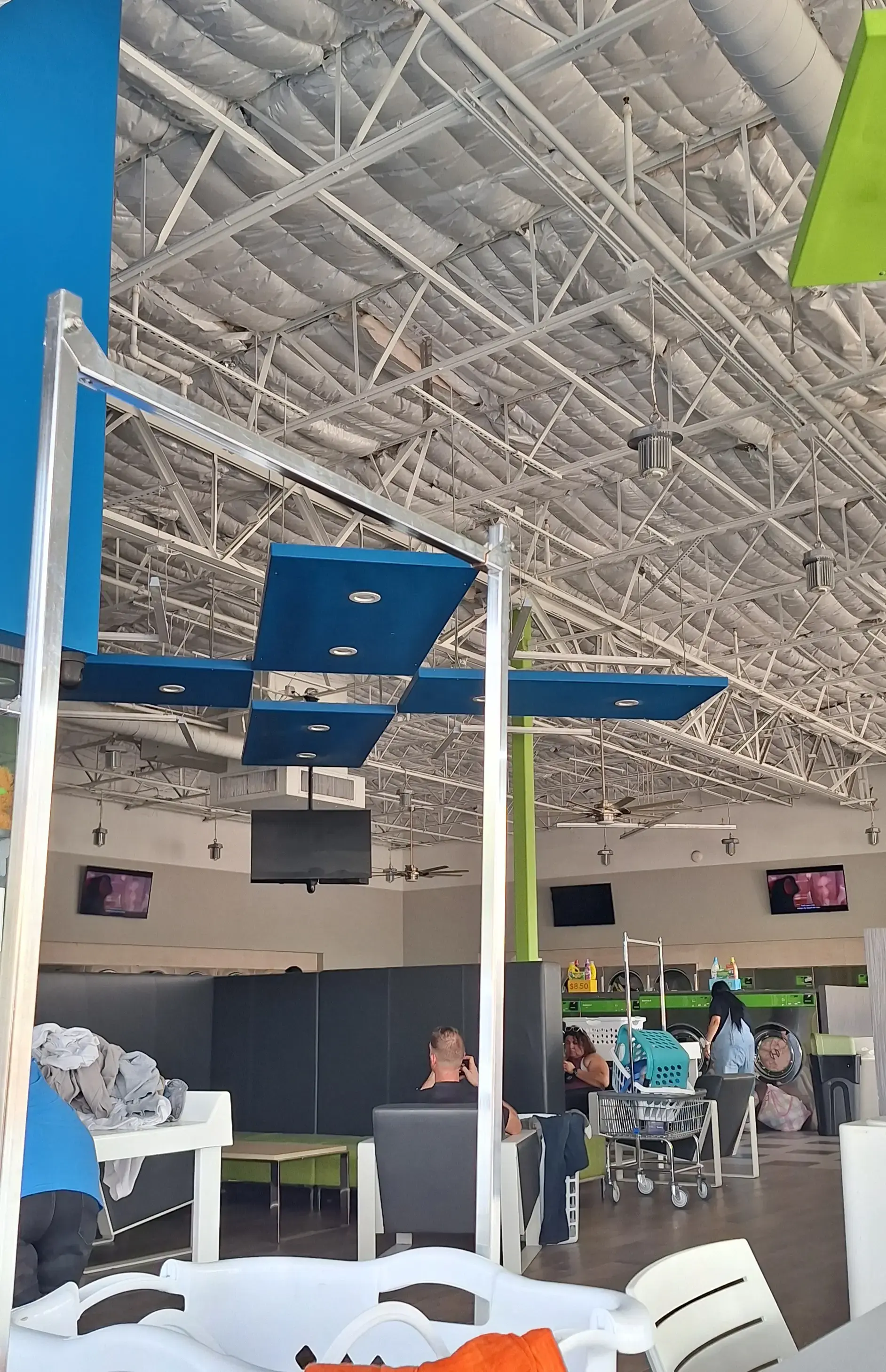 SpinXpress Laundry - Boca Chica - Wash & Fold Services thumbnail 19