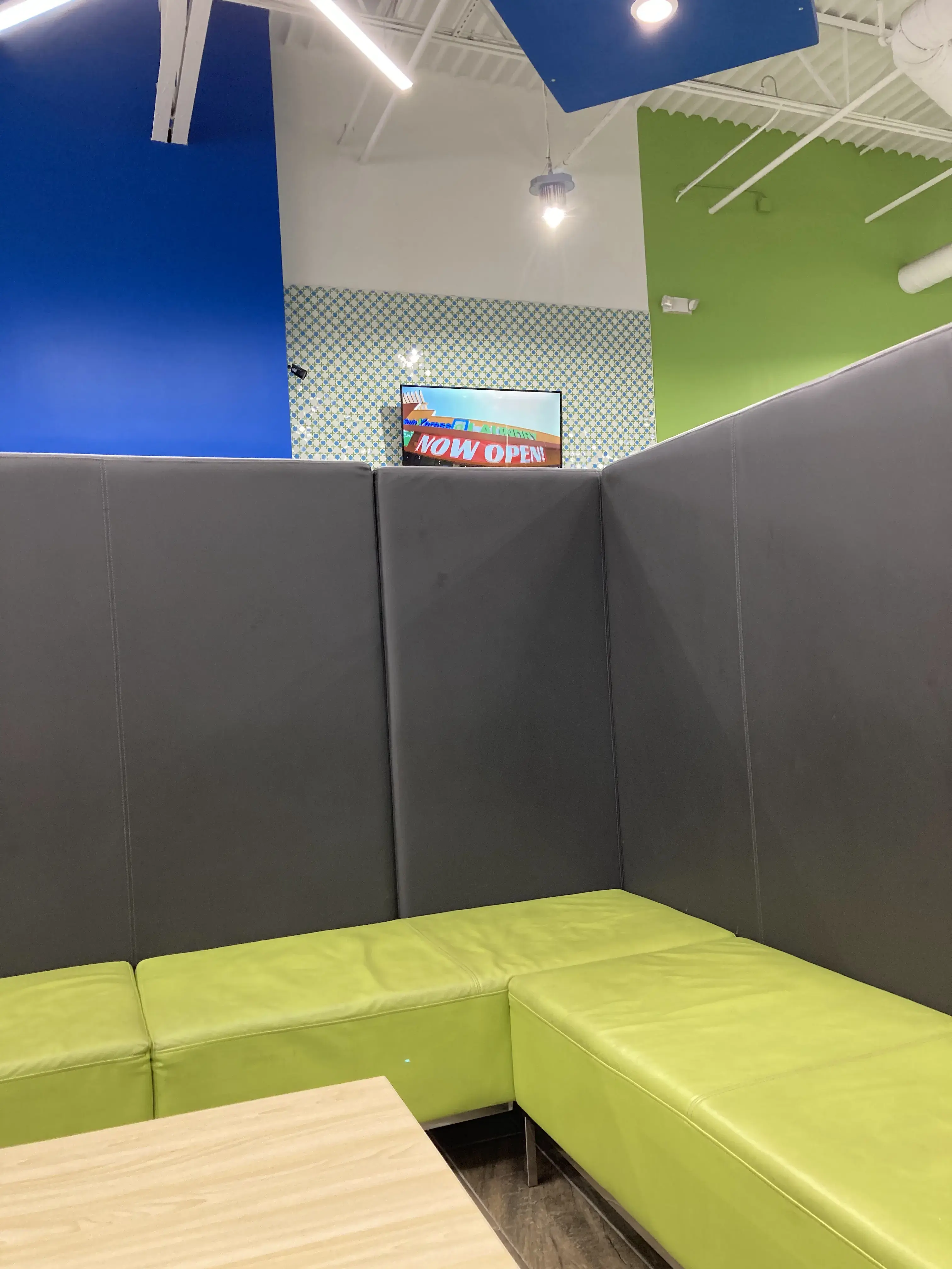 SpinXpress Laundry - Boca Chica - Wash & Fold Services - Image 16