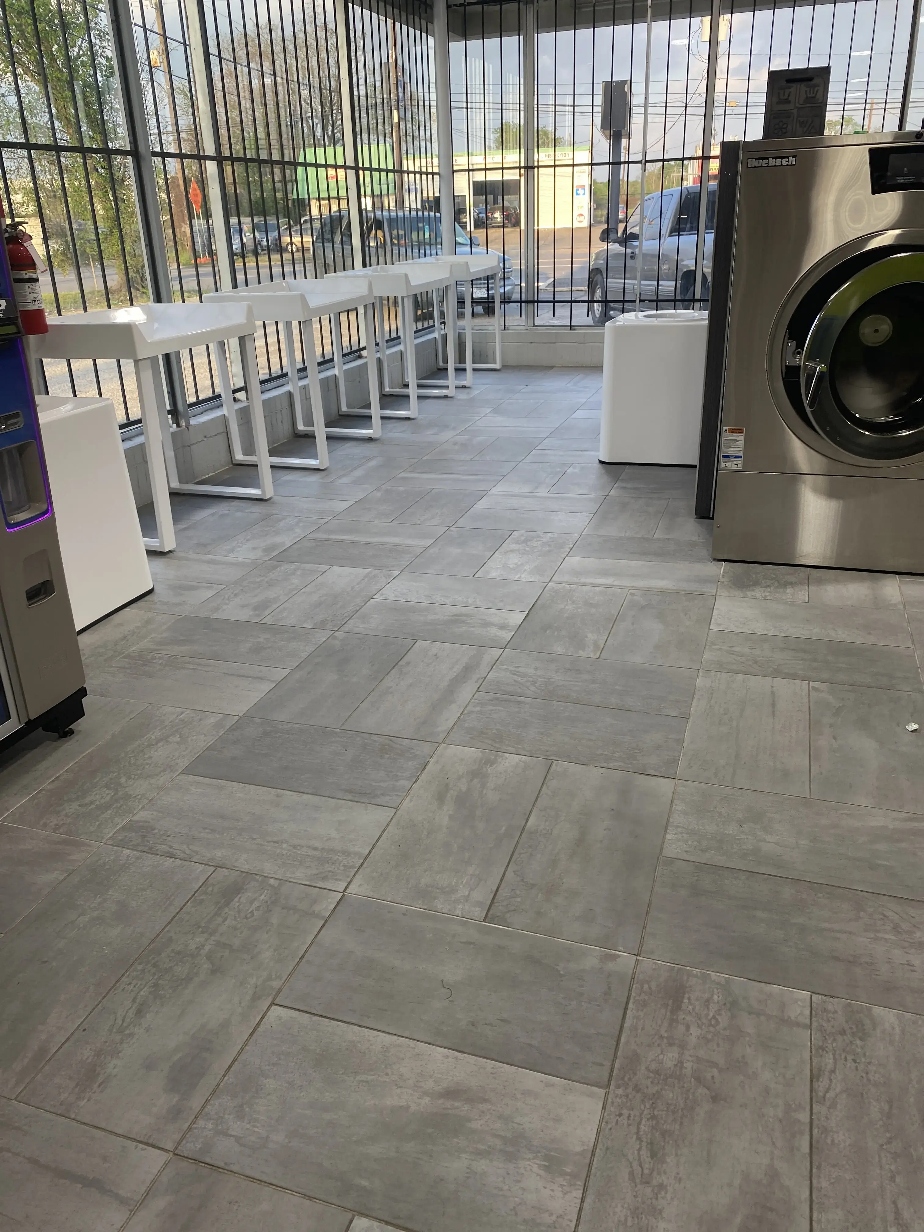 SpinXpress Laundry - Cullen - Wash & Fold Services - Image 6