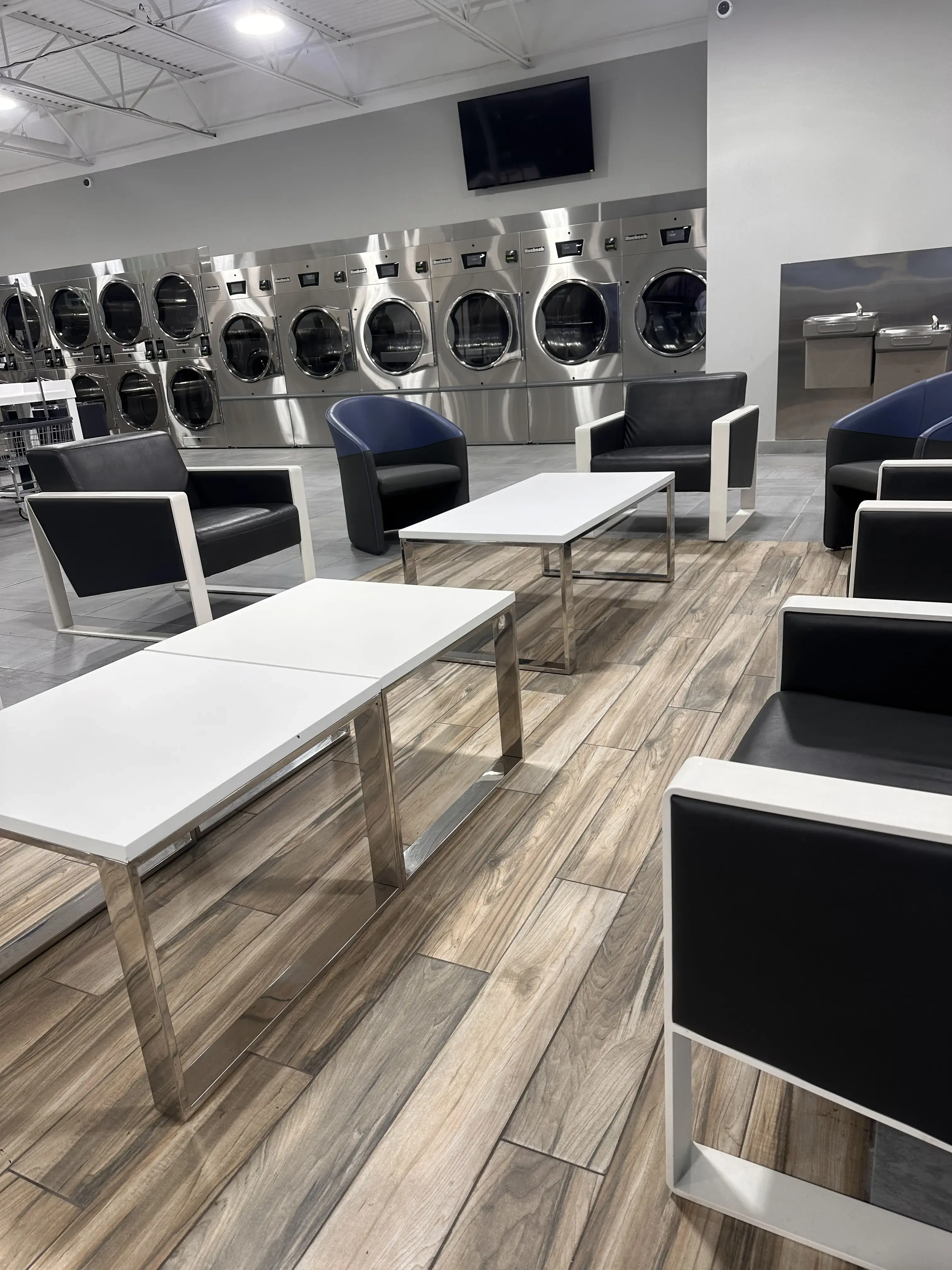 SpinXpress Laundry - El Dorado - Wash & Fold Services - Image 13