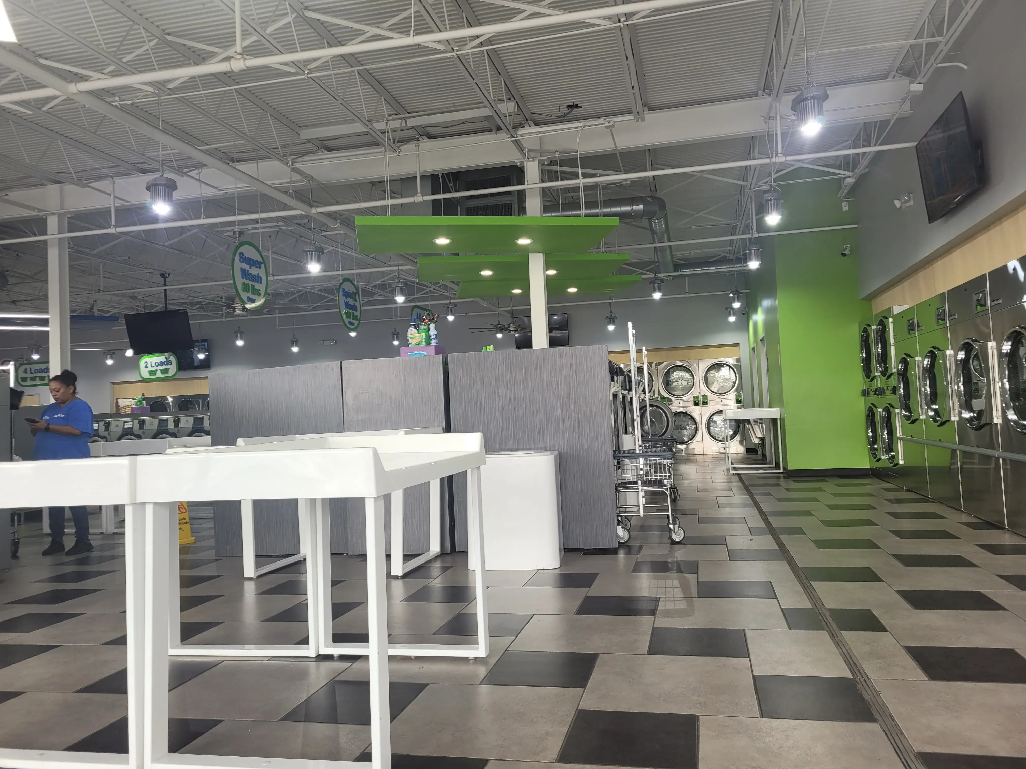 SpinXpress Laundry - Fredericksburg - Wash & Fold Services thumbnail 4