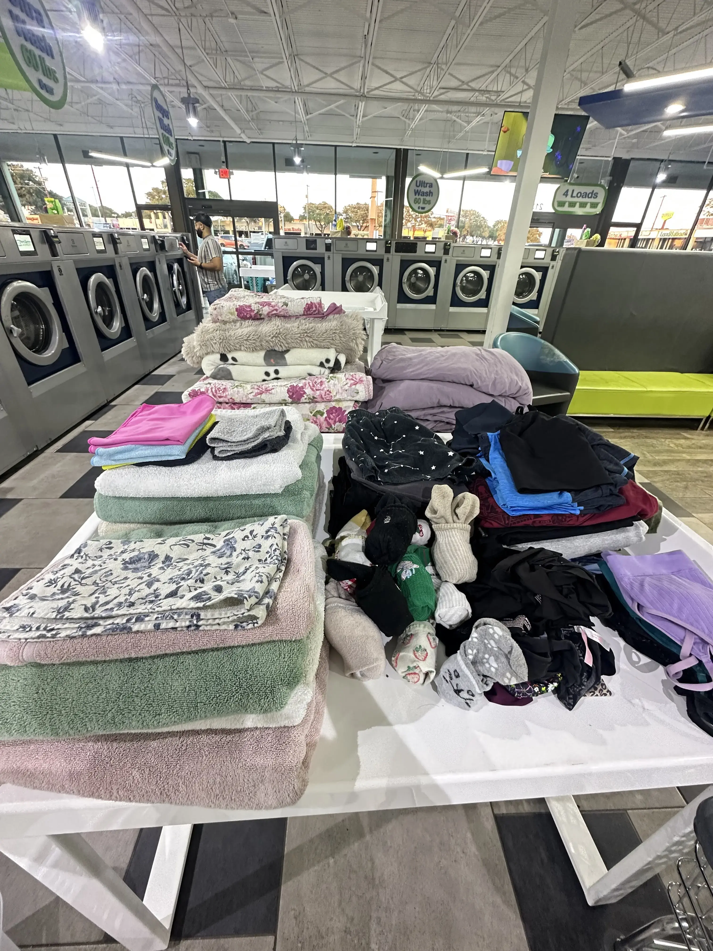 SpinXpress Laundry - Fredericksburg - Wash & Fold Services thumbnail 18
