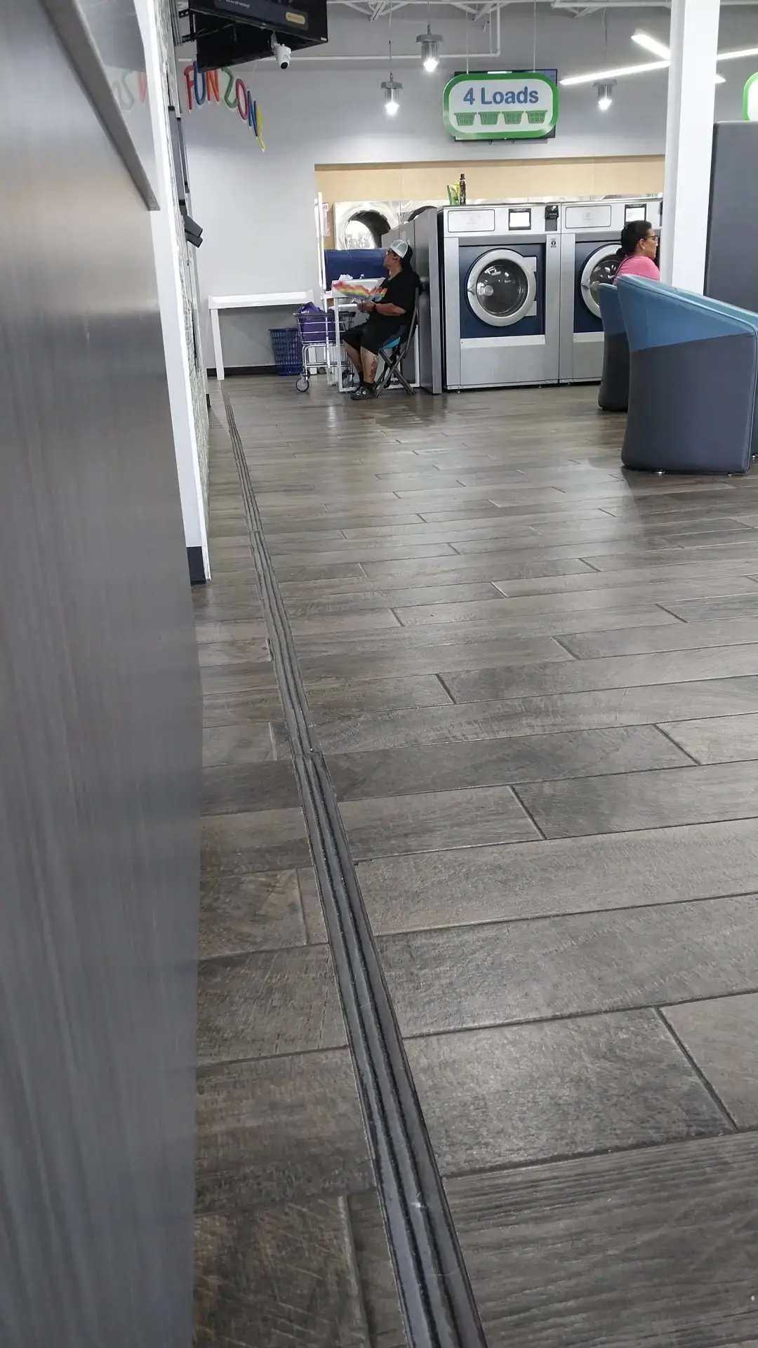 SpinXpress Laundry - Fredericksburg - Wash & Fold Services thumbnail 14