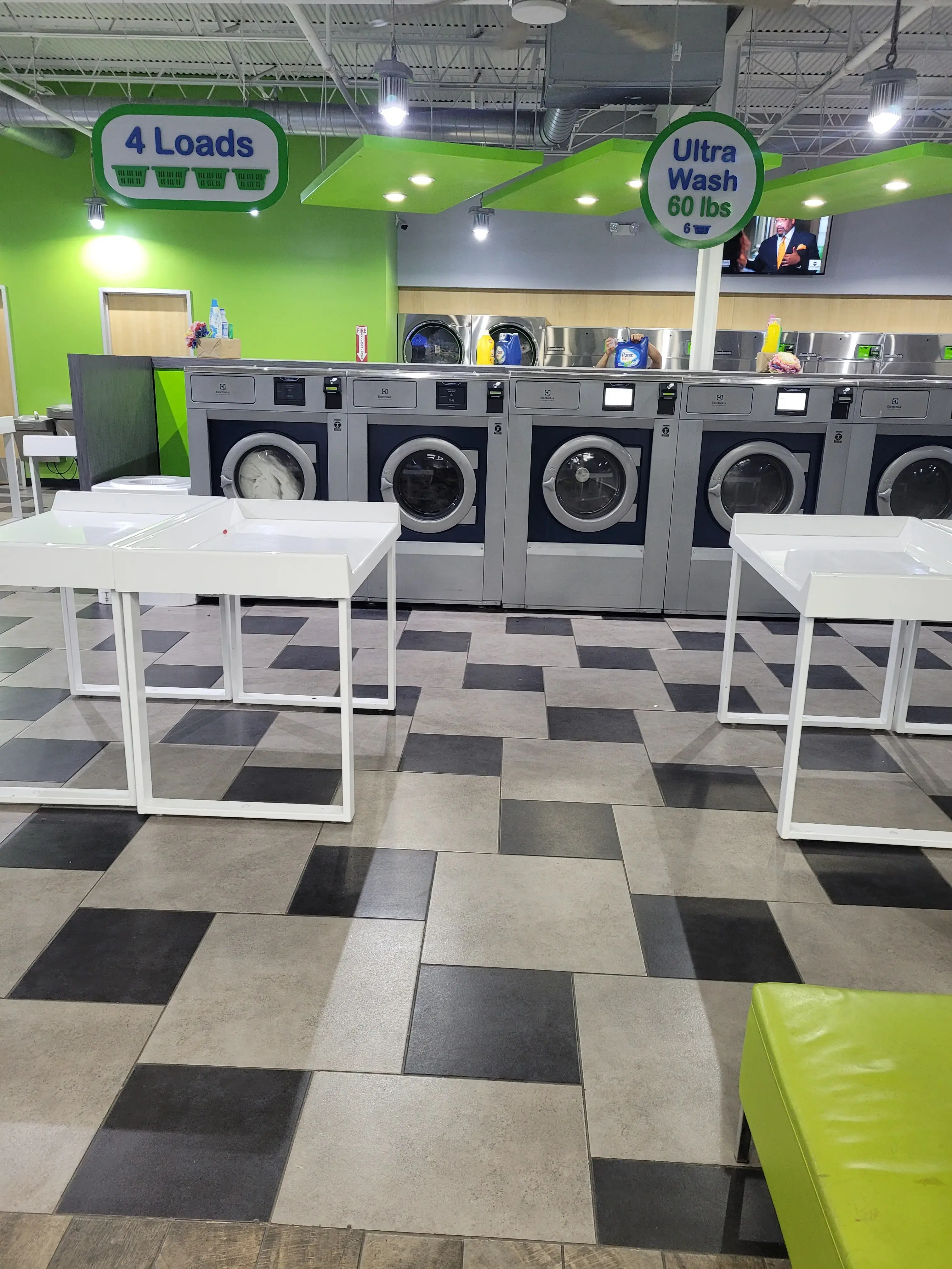 SpinXpress Laundry - Fredericksburg - Wash & Fold Services thumbnail 3