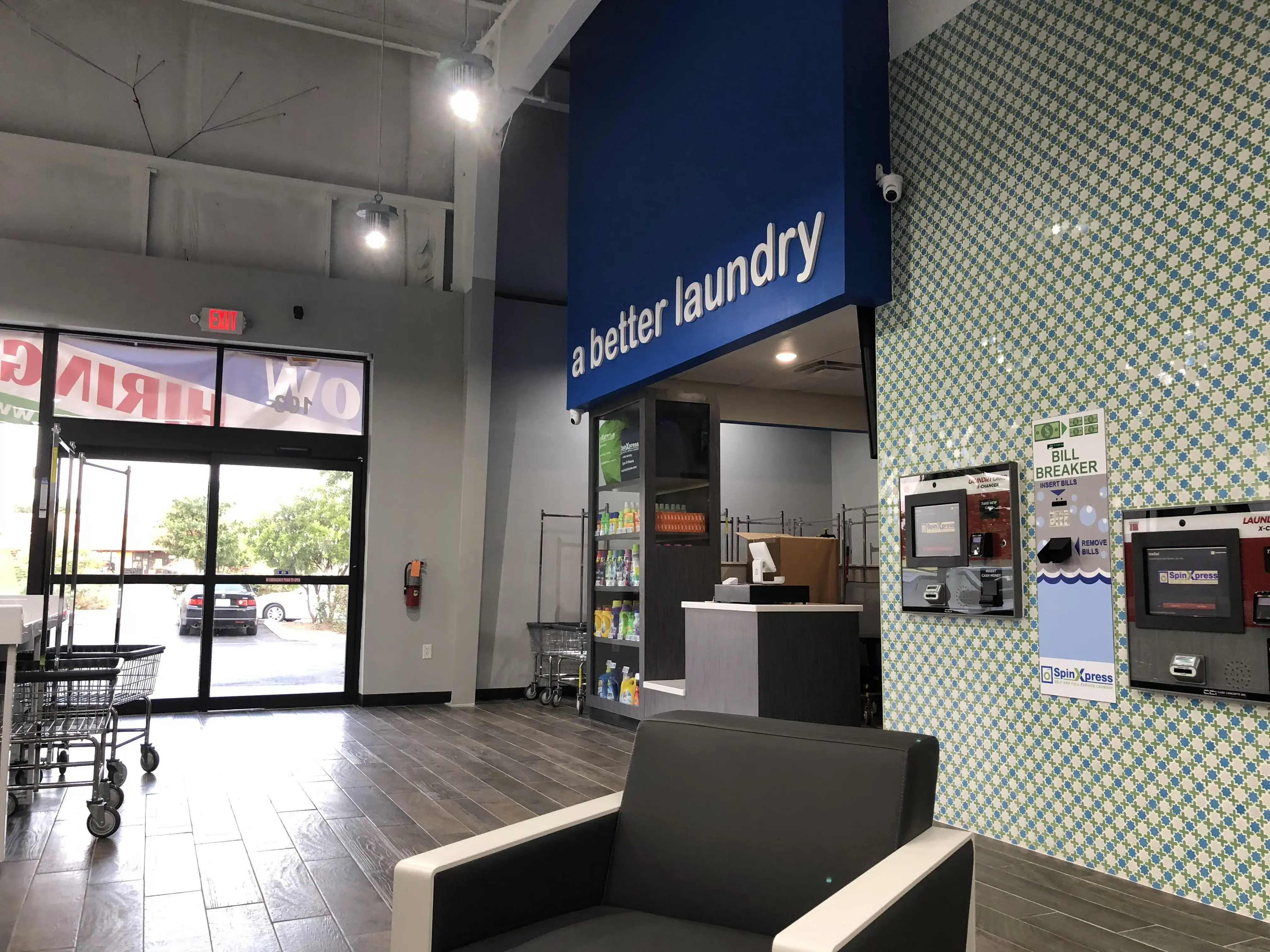 SpinXpress Laundry - General McMullen - Wash & Fold Services - Image 12