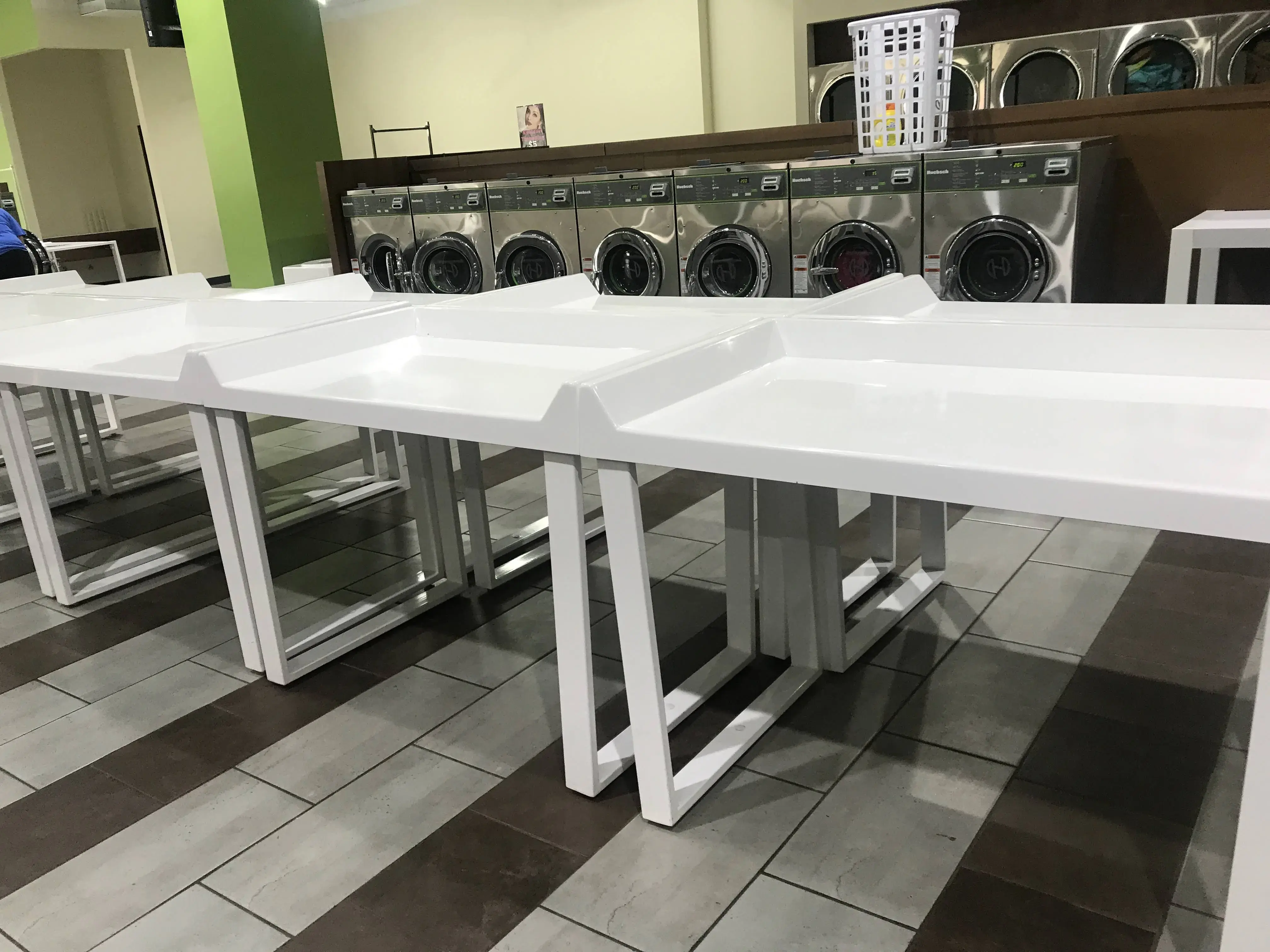 SpinXpress Laundry - General McMullen - Wash & Fold Services thumbnail 18