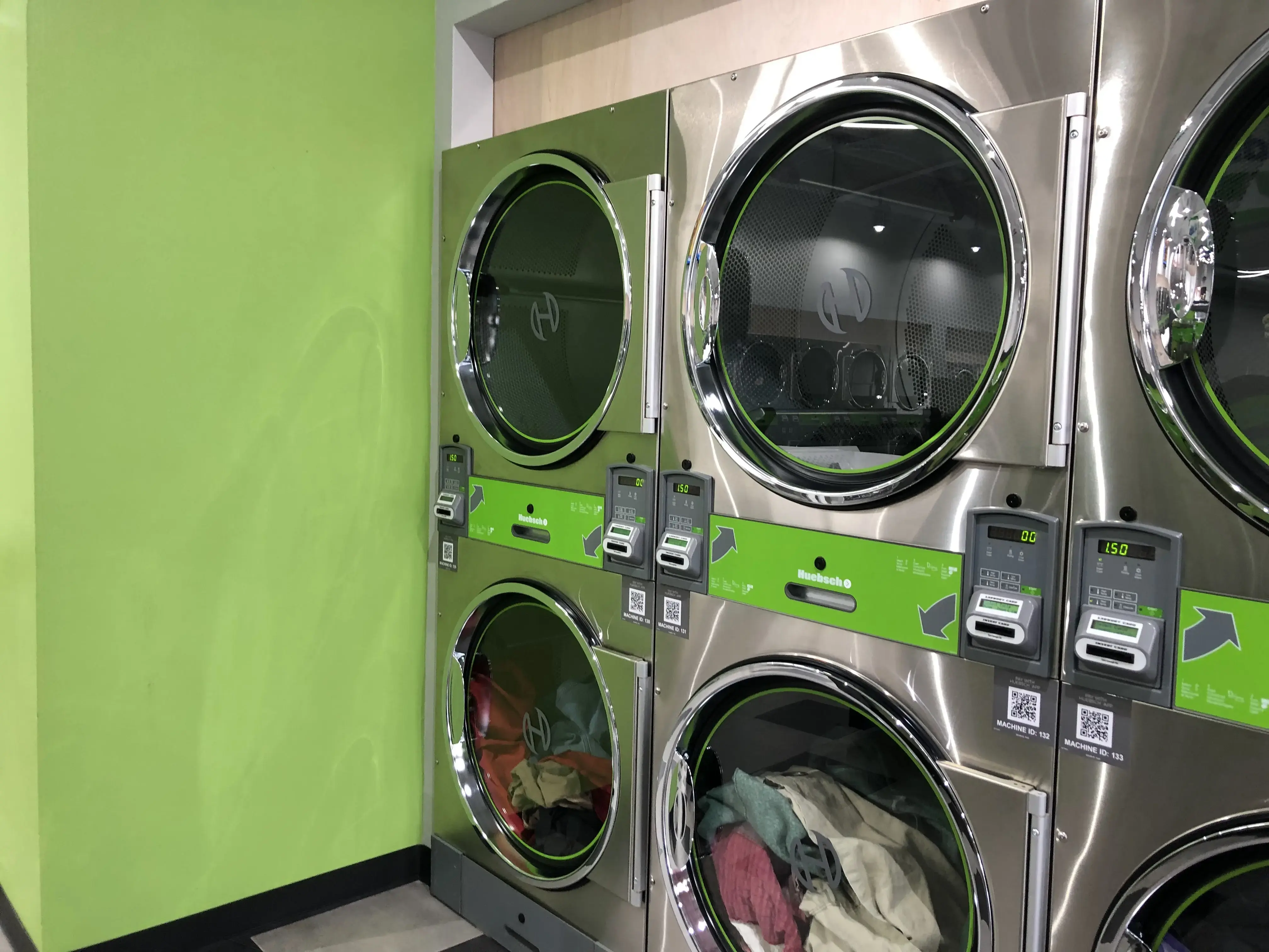 SpinXpress Laundry - General McMullen - Wash & Fold Services thumbnail 16