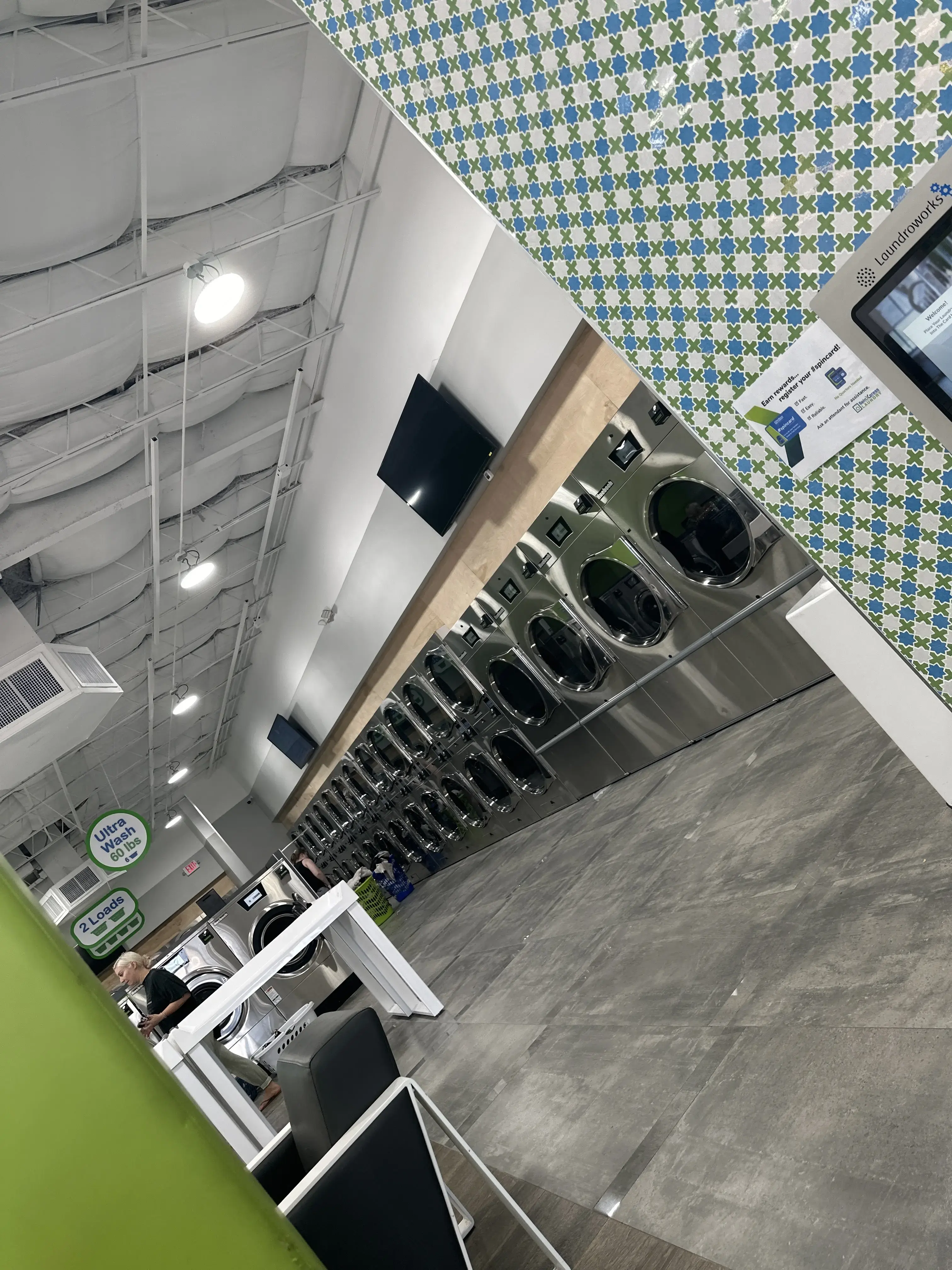 SpinXpress Laundry - Katy - Wash & Fold Services - Image 15