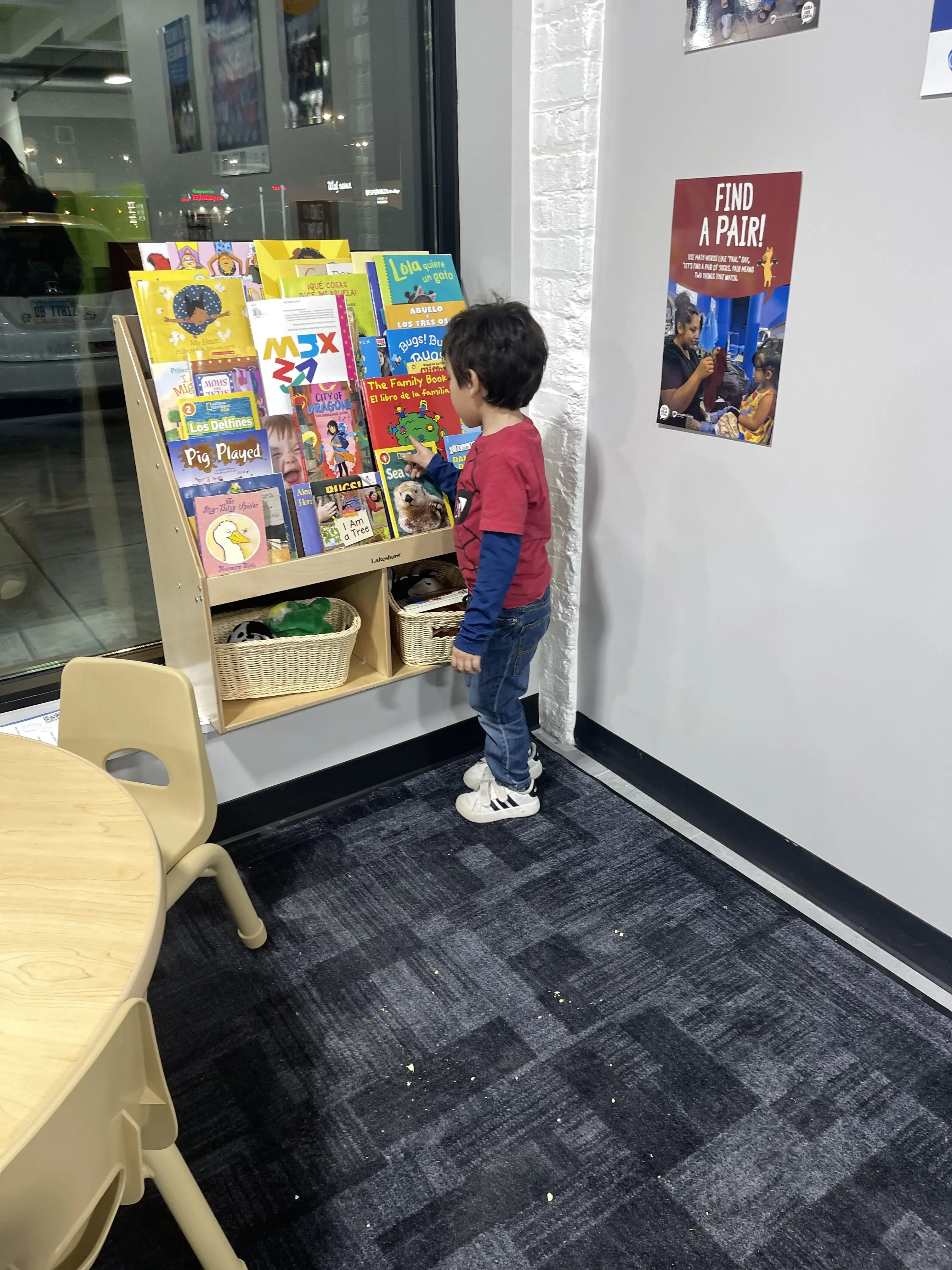SpinXpress Laundry - Little Village thumbnail 13