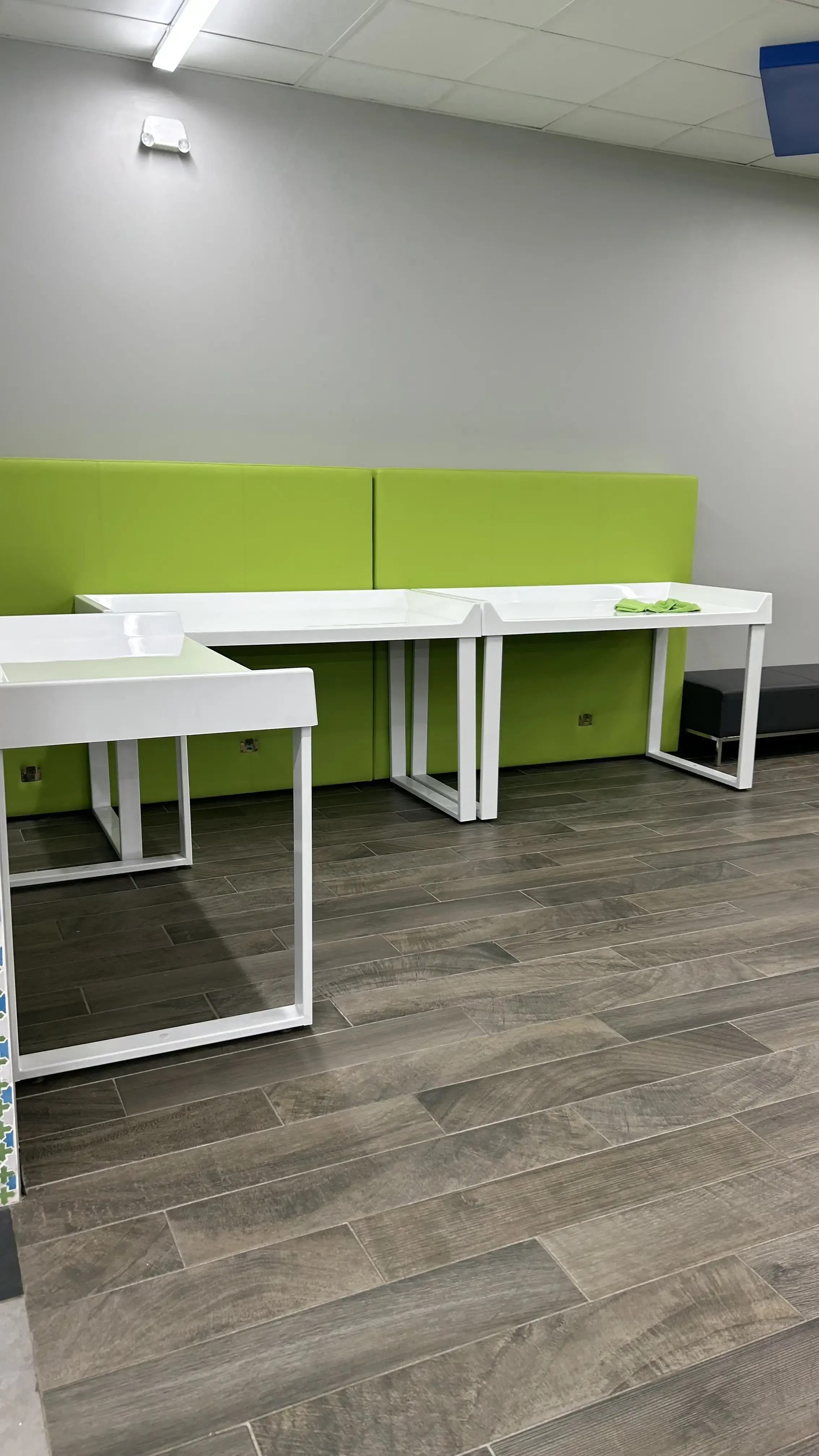 SpinXpress Laundry - South McAllen - Wash & Fold Services - Image 8