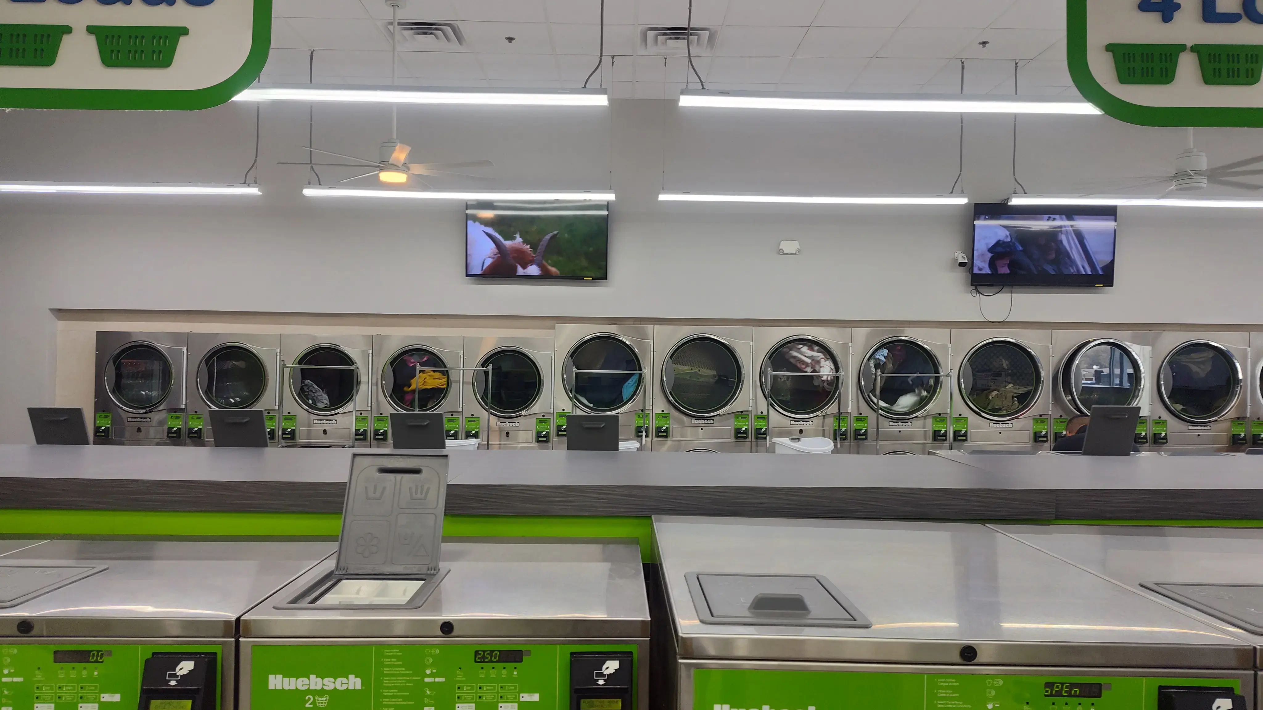 SpinXpress Laundry - South McAllen - Wash & Fold Services - Image 6