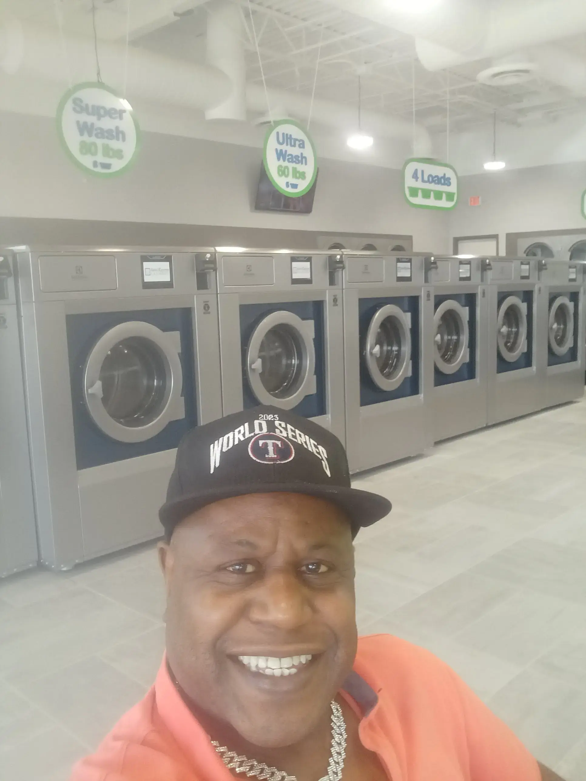 SpinXpress Laundry - Vegas Trail - Wash & Fold Services thumbnail 18