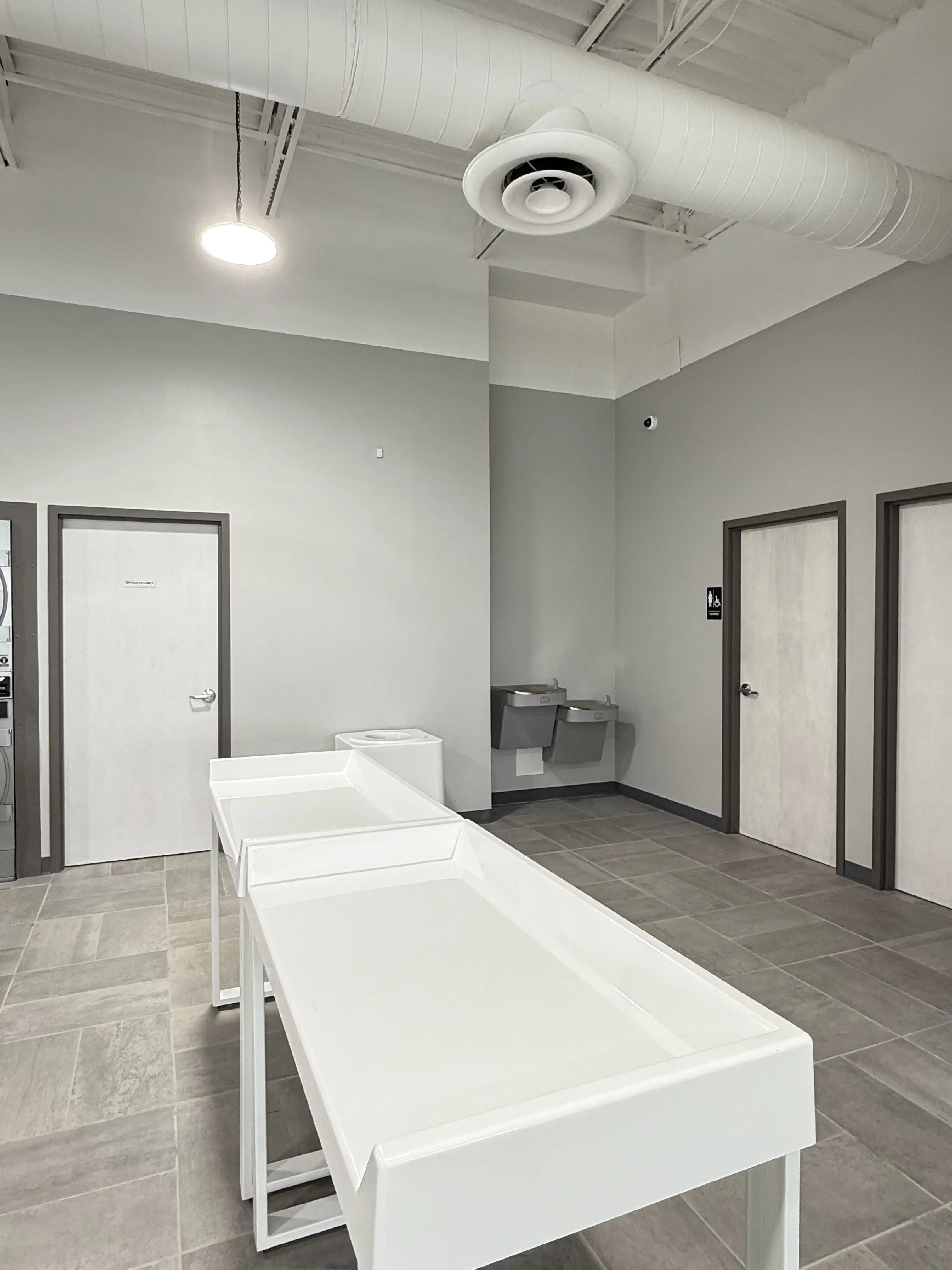 SpinXpress Laundry - Vegas Trail - Wash & Fold Services thumbnail 5