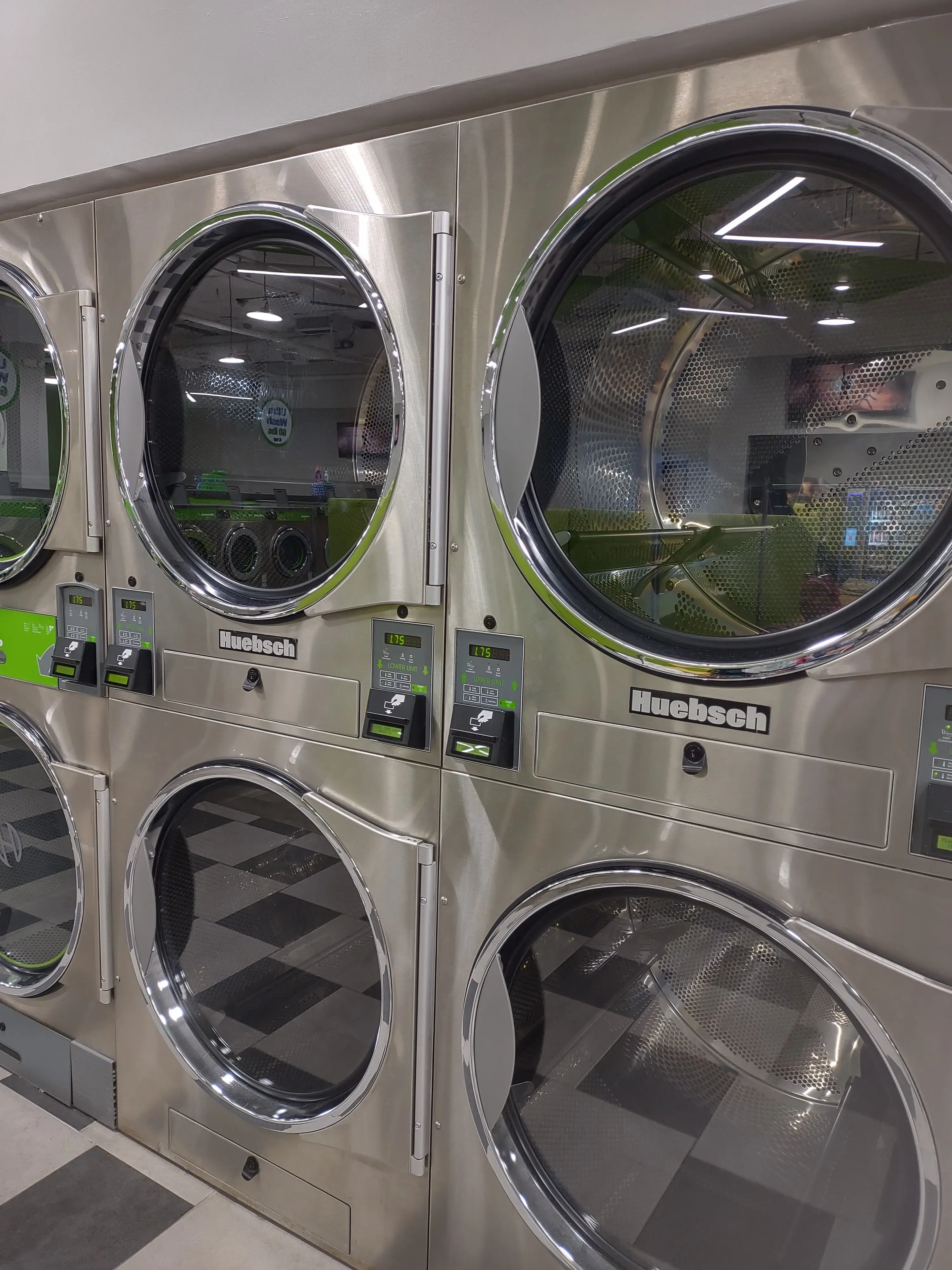 SpinXpress Laundry - Walzem - Wash & Fold Services thumbnail 10