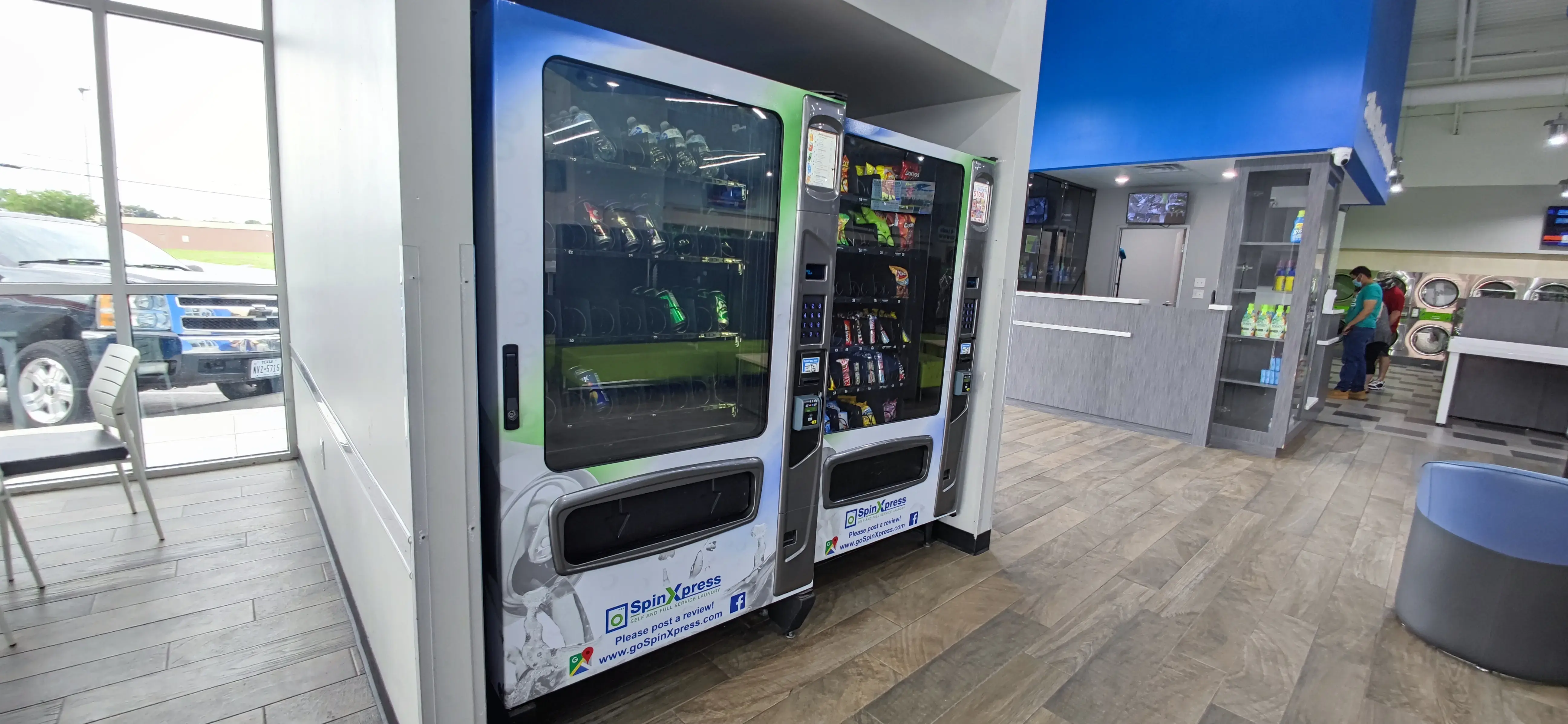 SpinXpress Laundry - WW White - Wash & Fold Services - Image 14