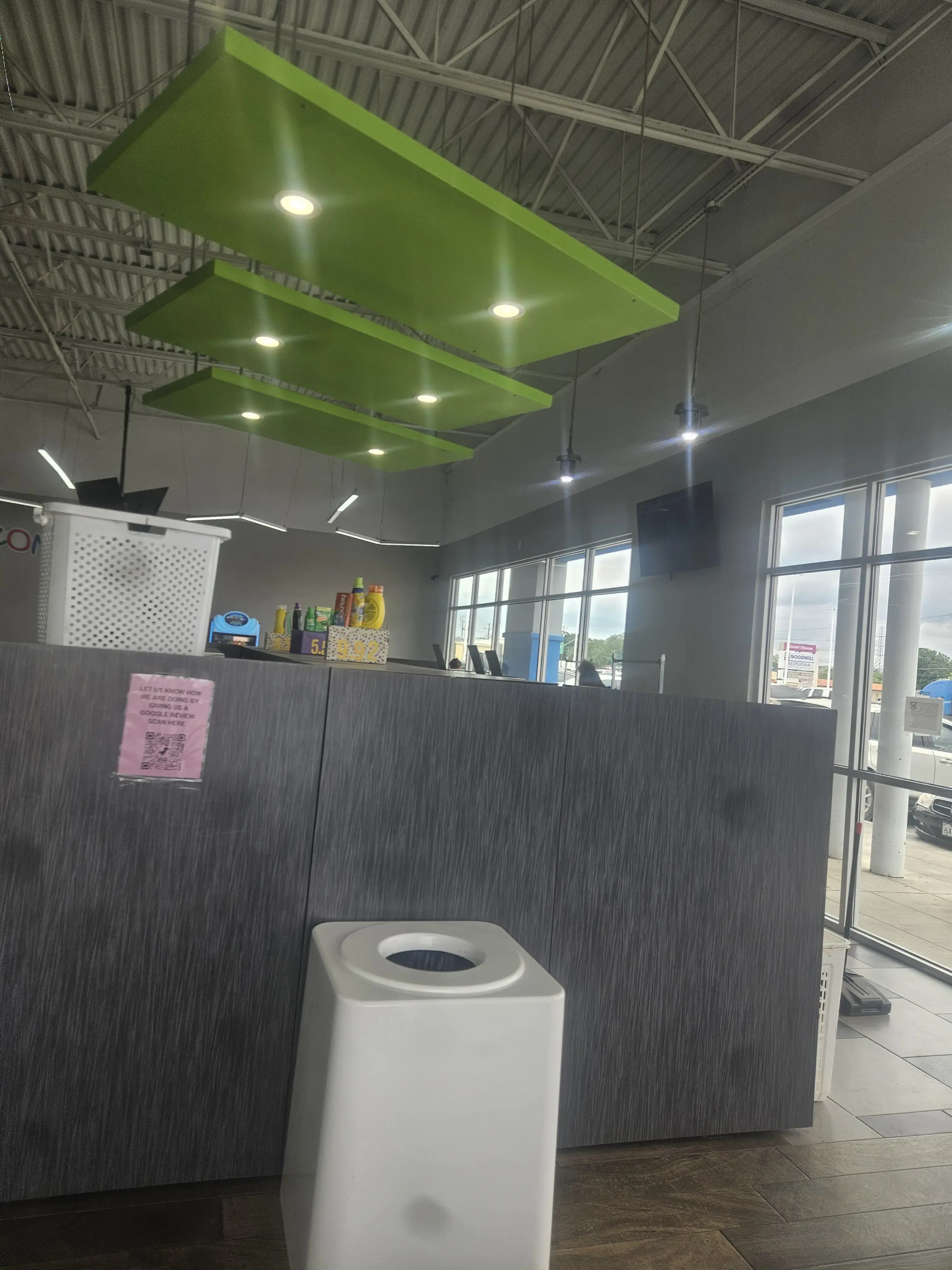 SpinXpress Laundry - WW White - Wash & Fold Services - Image 15