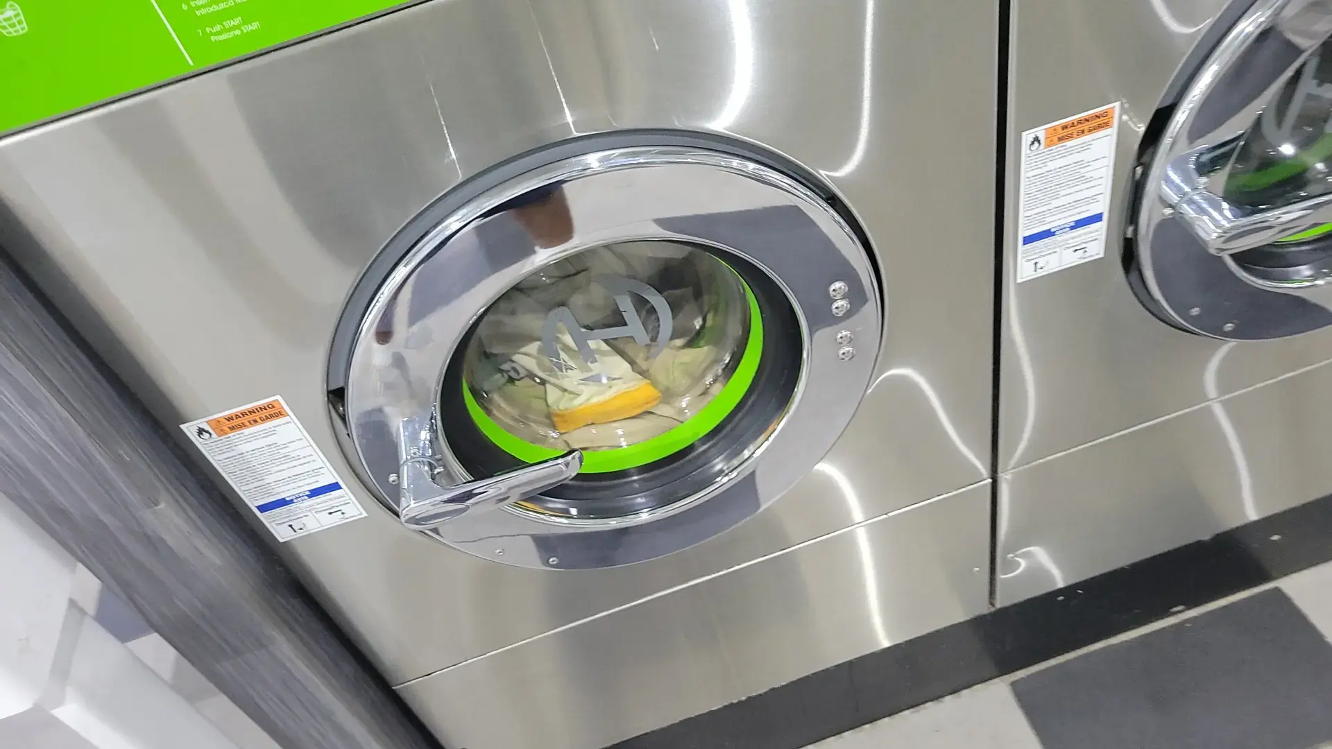 SpinXpress Laundry - WW White - Wash & Fold Services thumbnail 9