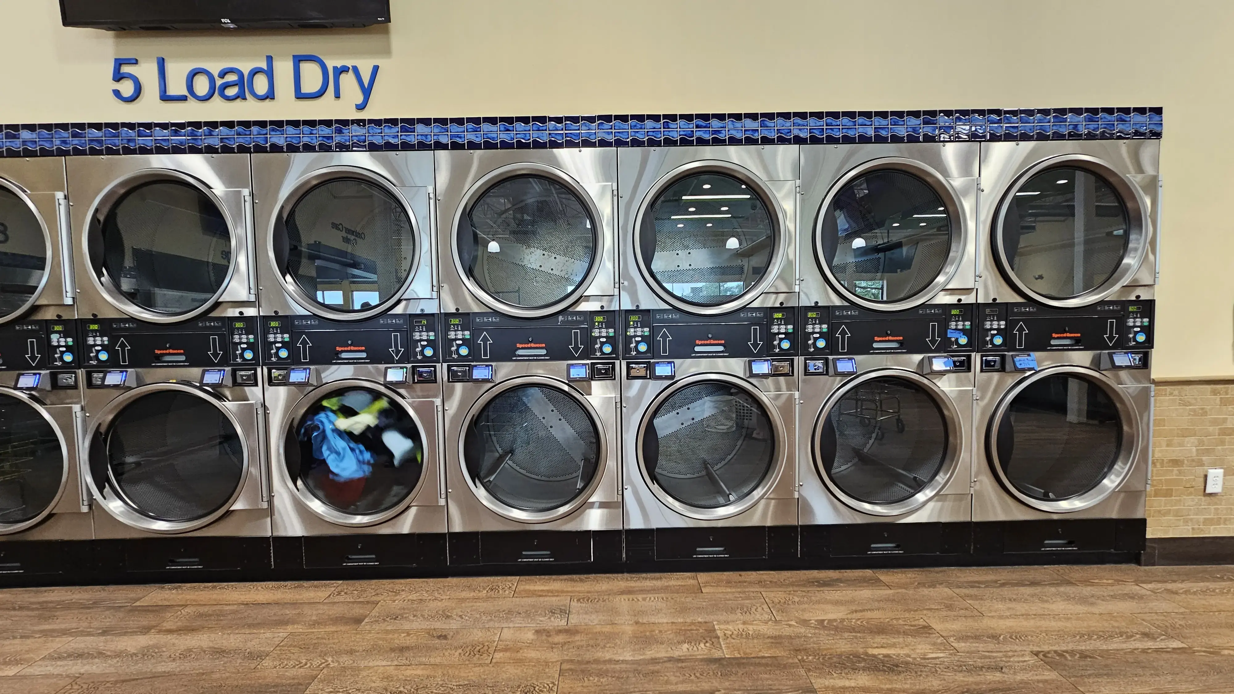 SpinZone Laundry - Image 18