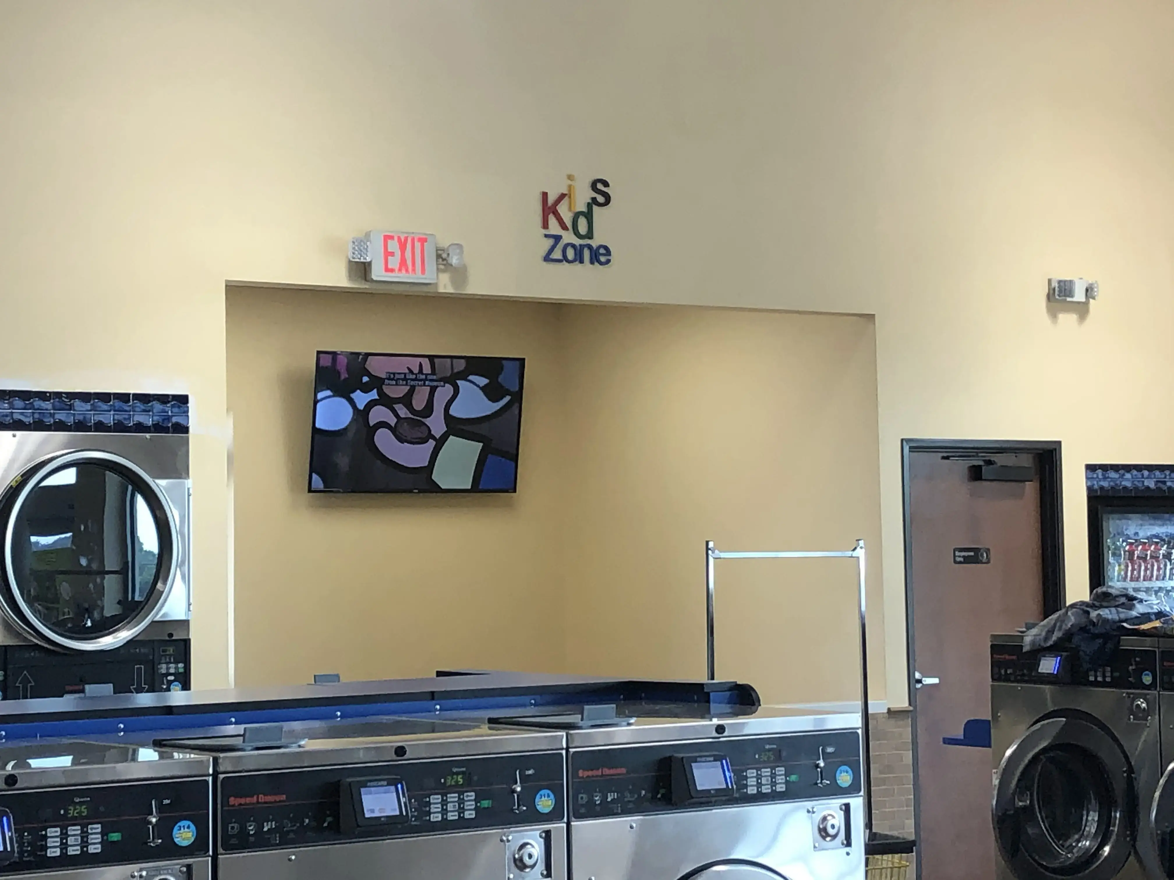 SpinZone Laundry - Image 16