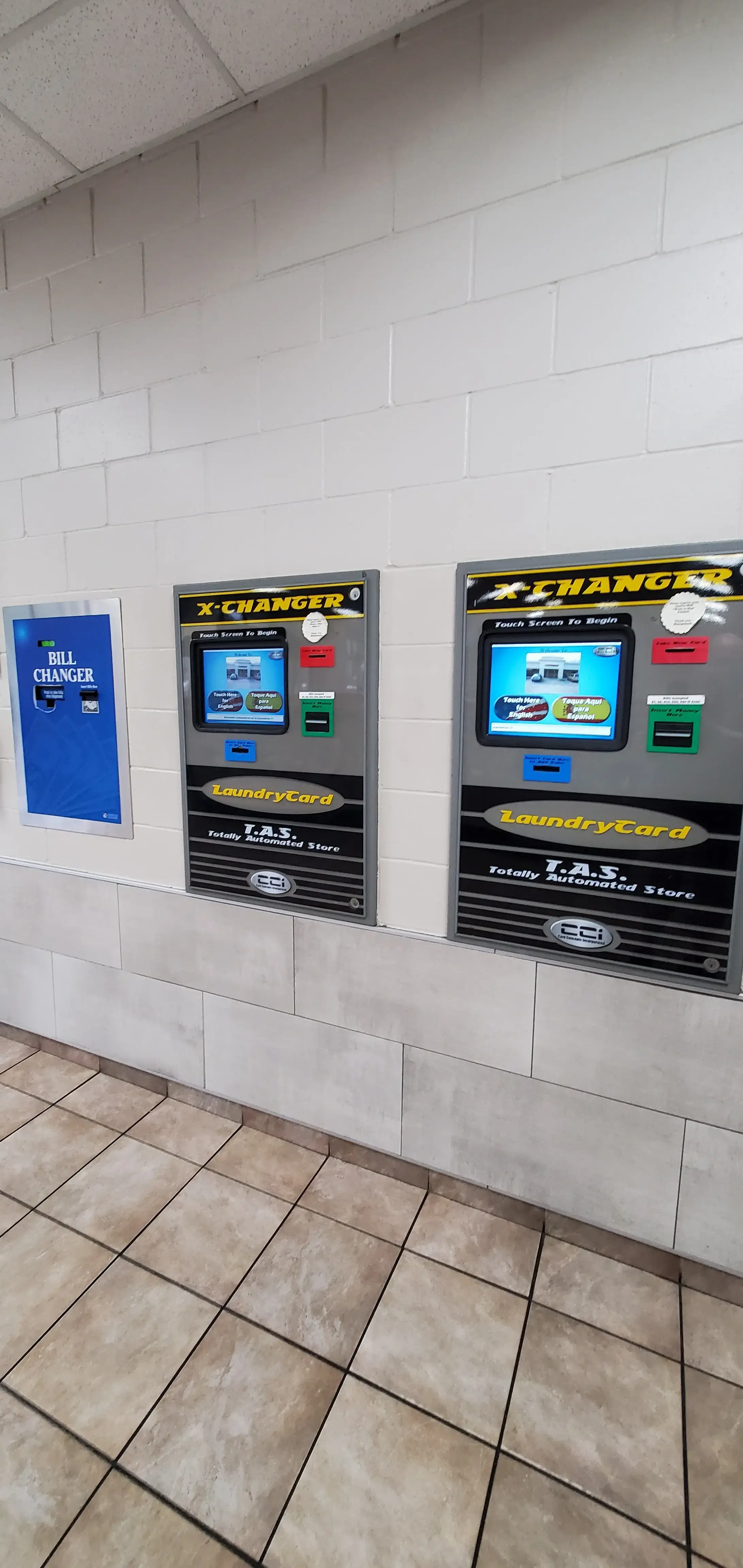 Splash & Dash Laundromat - Image 20
