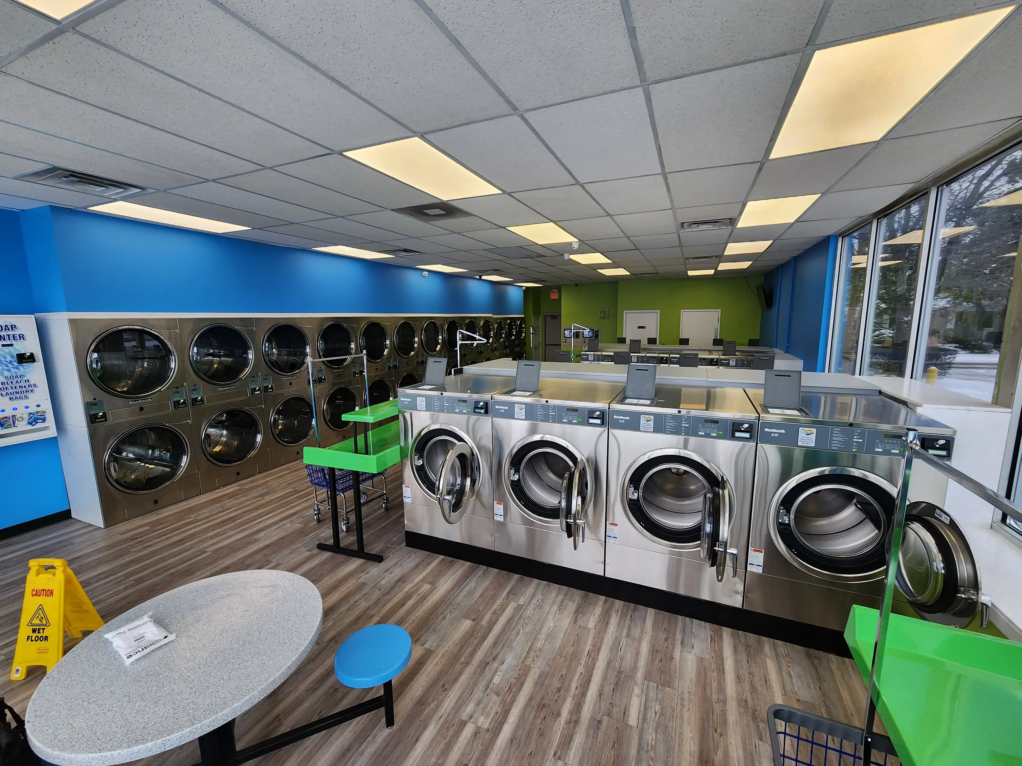 Splash 'Em Out Laundromat - Image 1