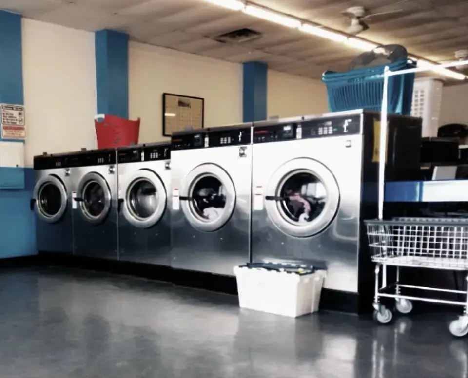 Splash 'Em Out Laundromat location
