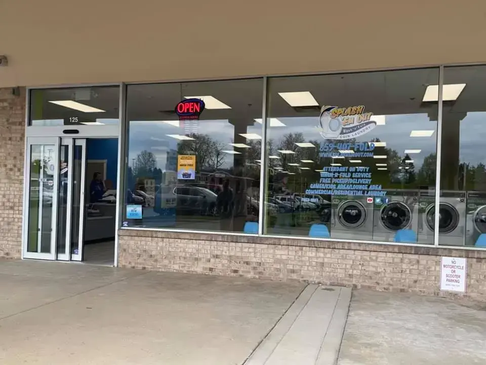 Splash 'Em Out Laundromat - Image 14