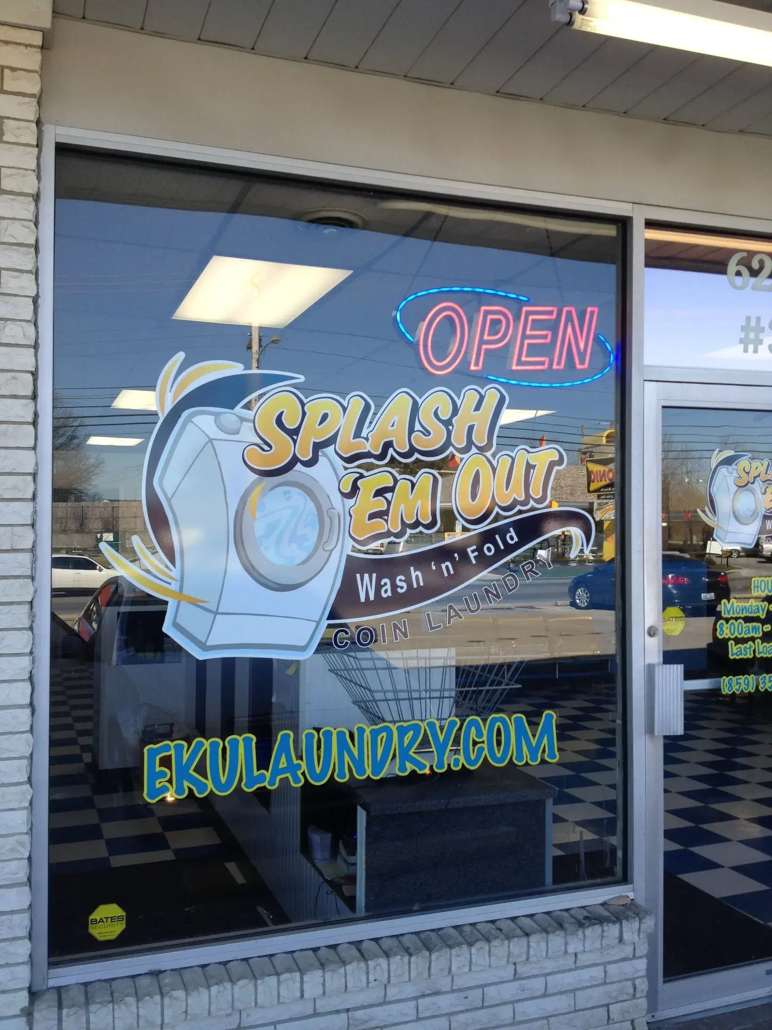 Splash 'Em Out Laundromat thumbnail 6