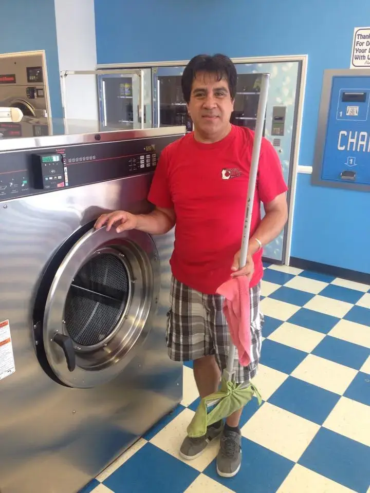 Splash 'Em Out Laundromat thumbnail 7