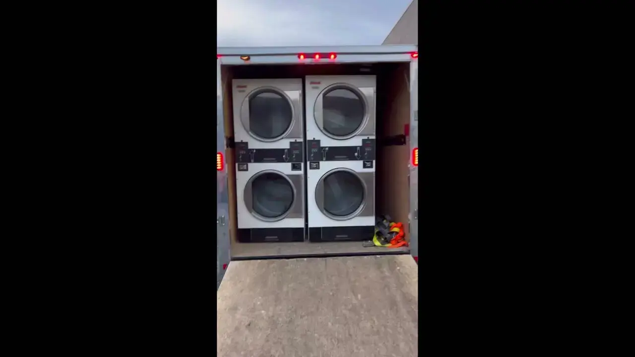 Splash ‘Em Out Laundromat thumbnail 11
