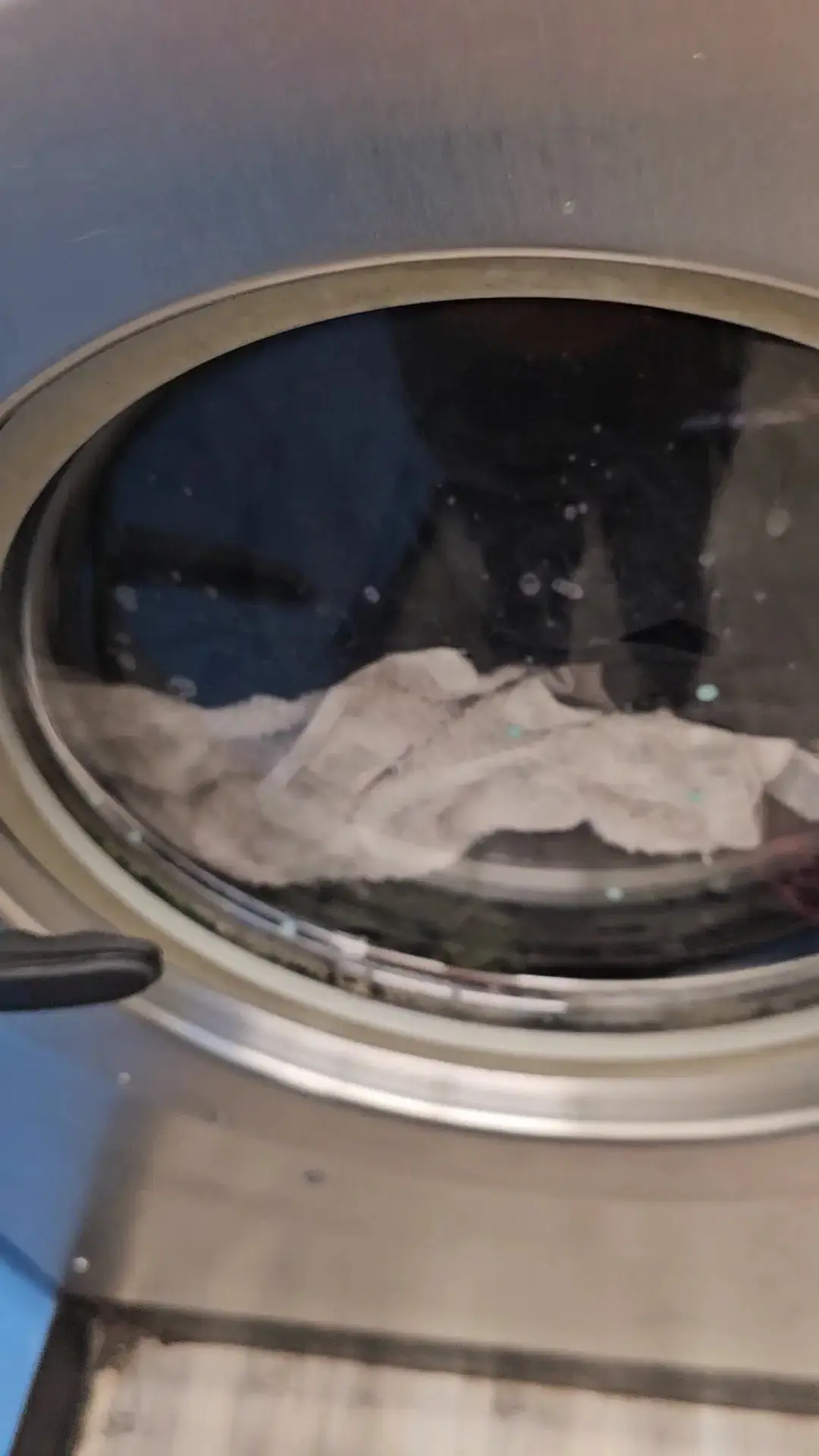 Splash 'Em Out Laundromat - Image 6