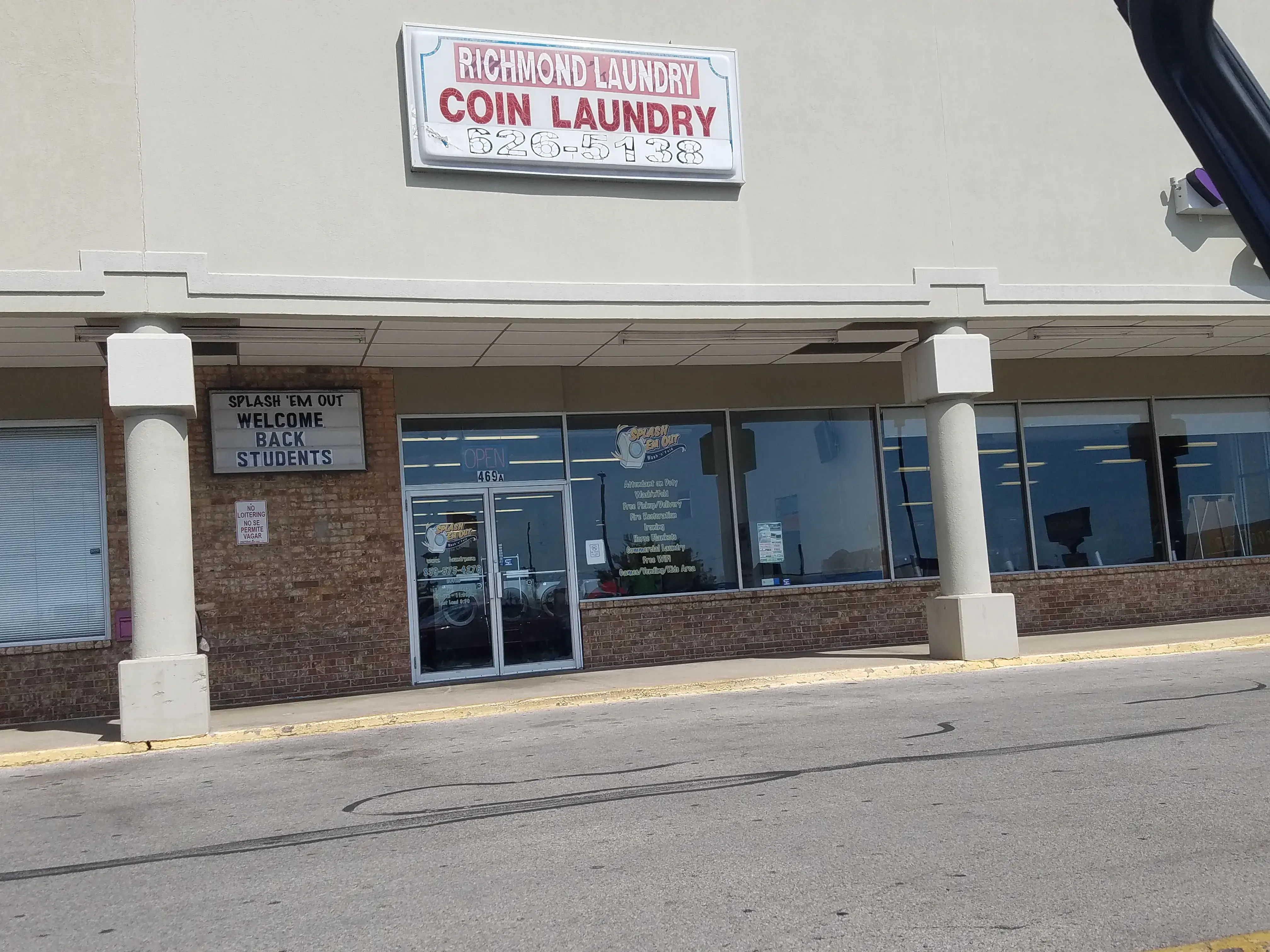 Splash 'Em Out Laundromat thumbnail 9