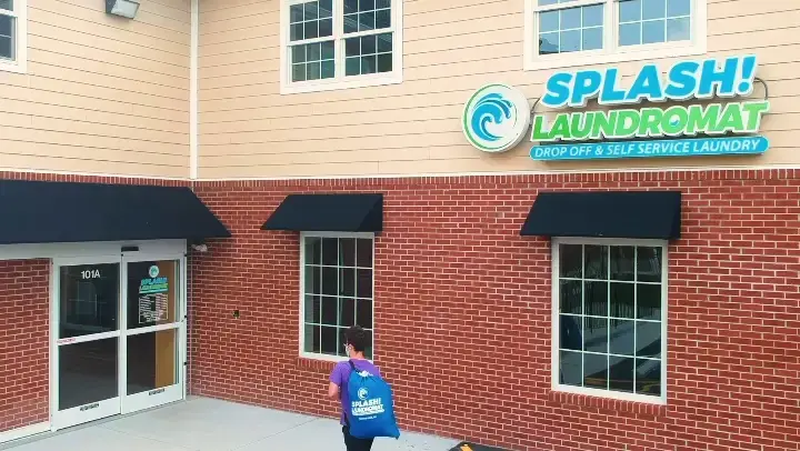 Splash Laundromat thumbnail 2